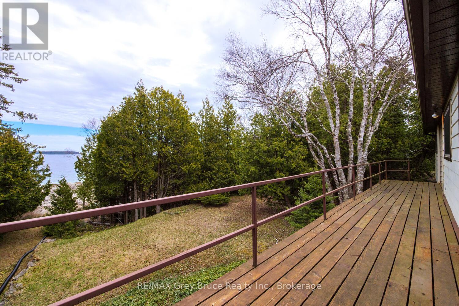 85 Grant Watson Drive, Northern Bruce Peninsula, Ontario  N0H 2R0 - Photo 7 - X12134202