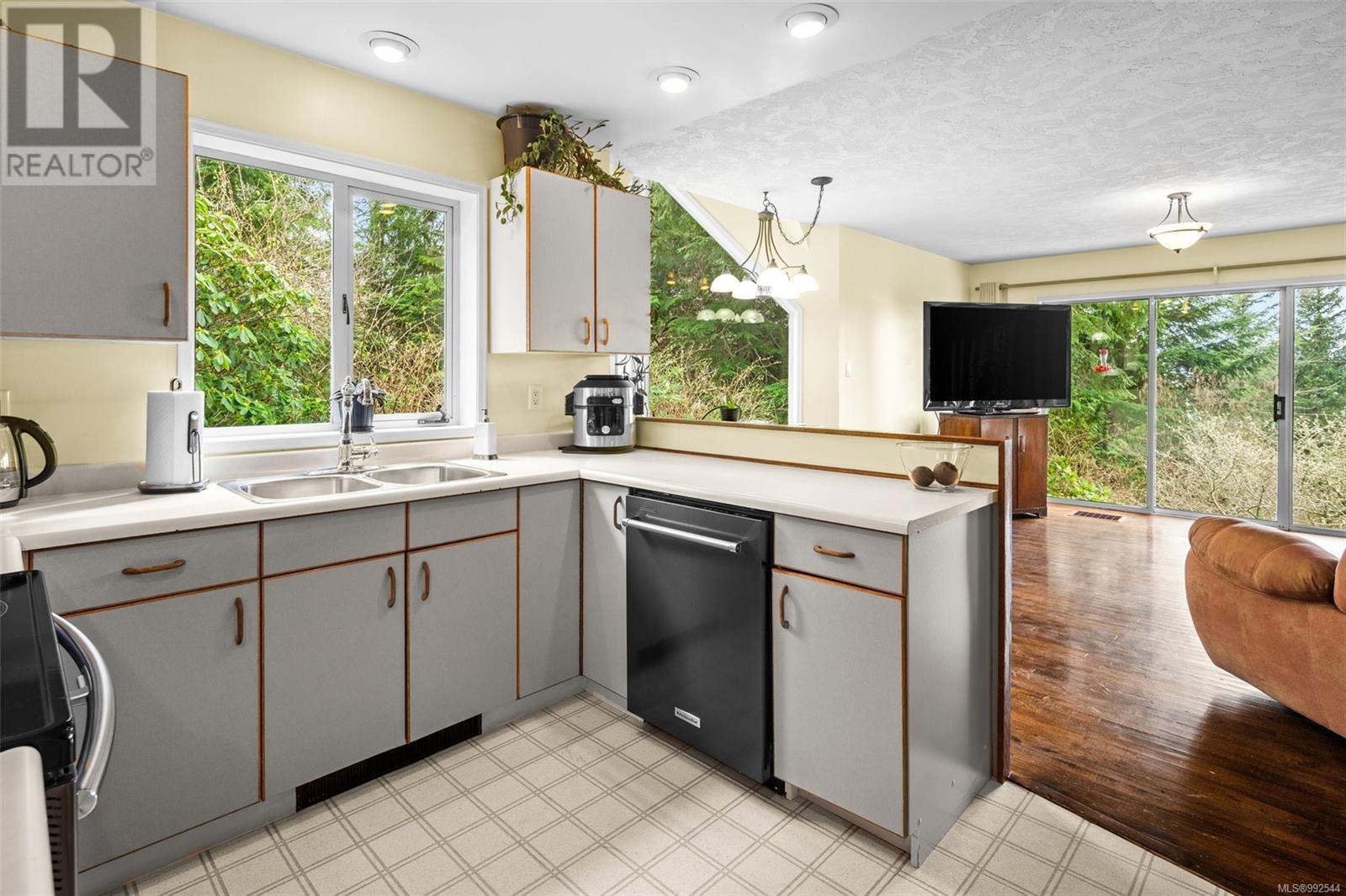 2601 Seaside Dr, Sooke, British Columbia  V9Z 1G7 - Photo 32 - 992544