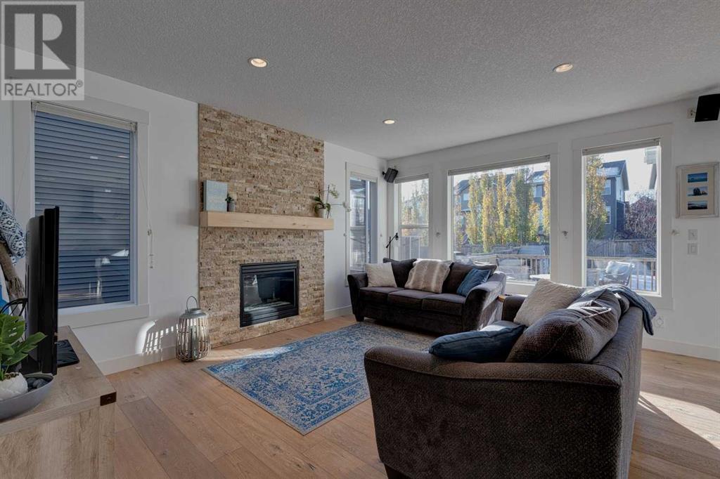 Property at 335 Nolan Hill Boulevard NW image 4