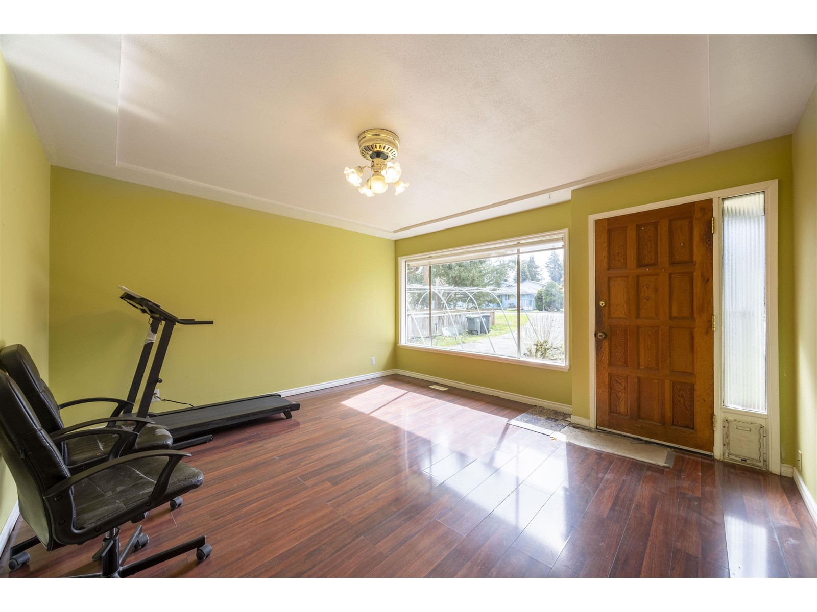15523 105A AVENUE, Surrey, British Columbia