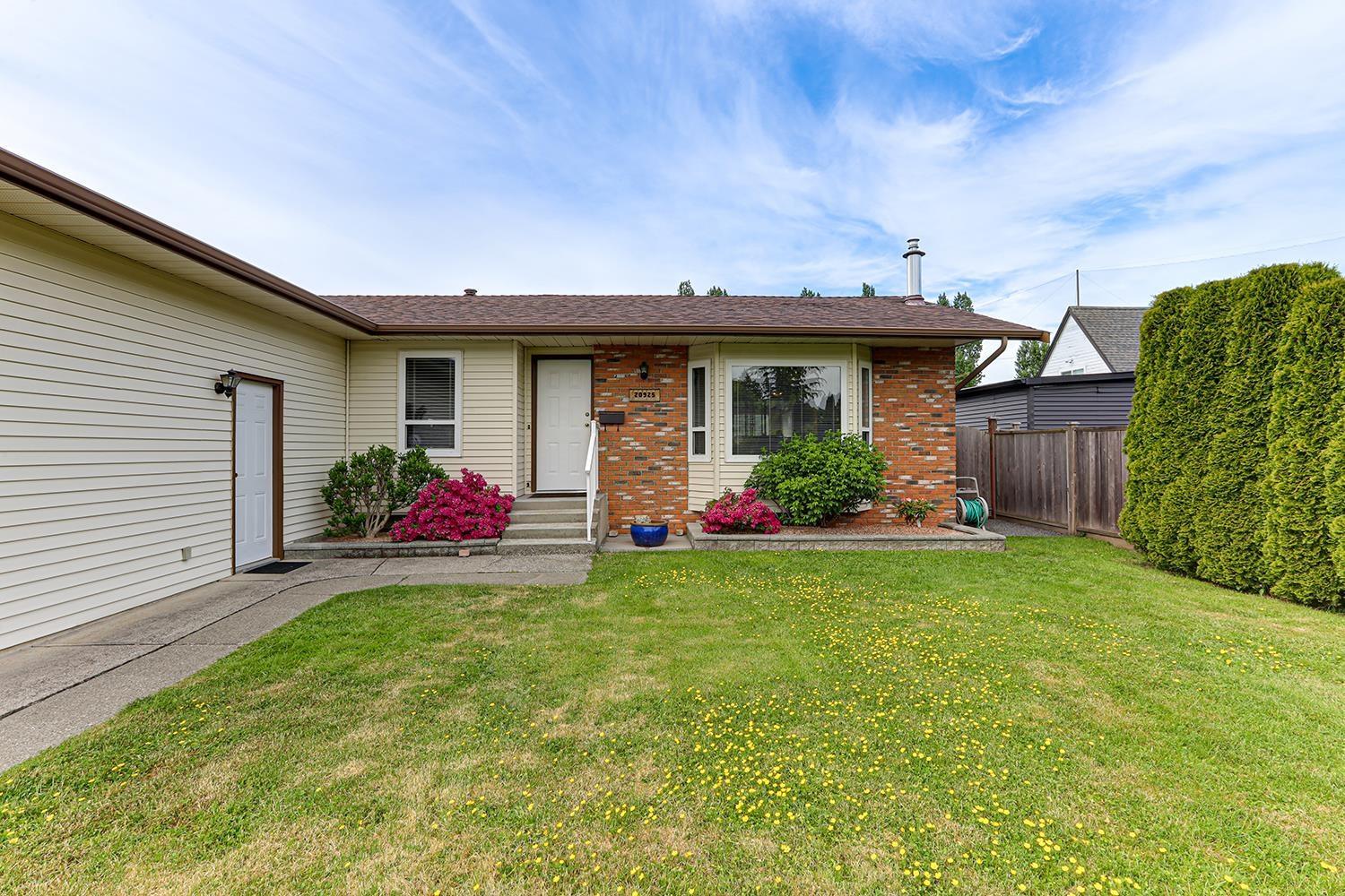 Property at 20925 51B AVENUE image 3