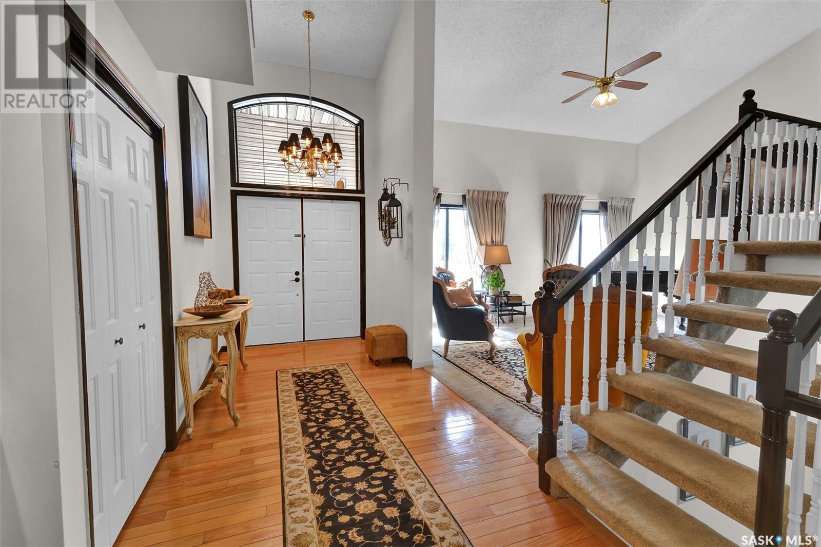 Property at 147 Keeley CRESCENT image 3