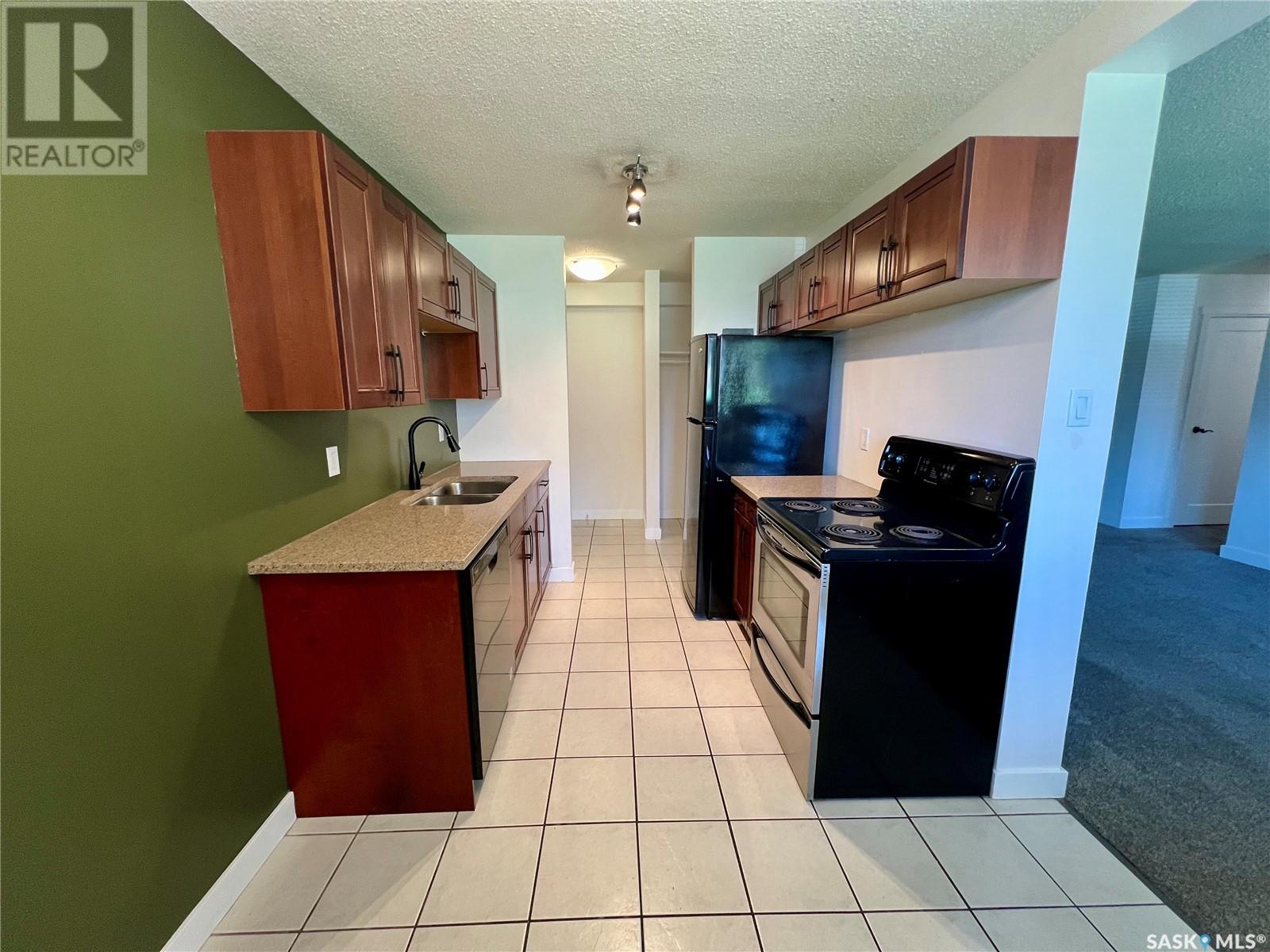 Property at 6 208 Lindsay PLACE image 1