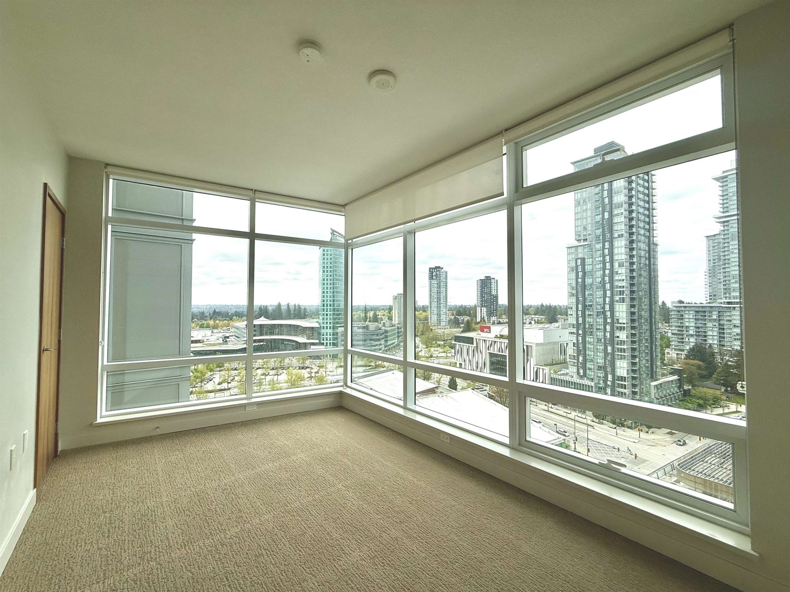 1606 13495 Central Avenue, Surrey, British Columbia V3T 0K2 - Photo 8 - R2989305