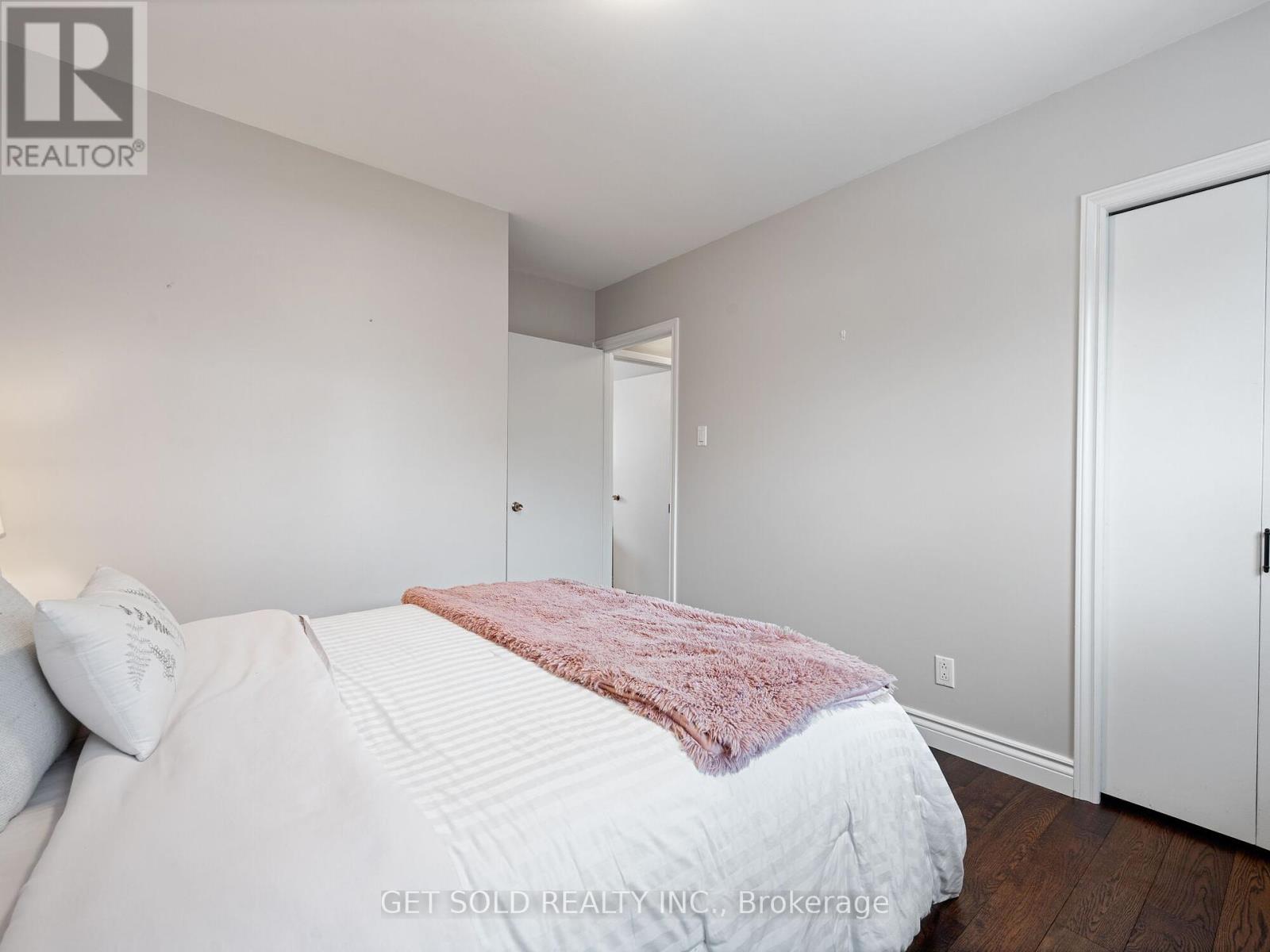 50 Ringway Crescent, Toronto, Ontario  M9W 1X4 - Photo 21 - W12039798