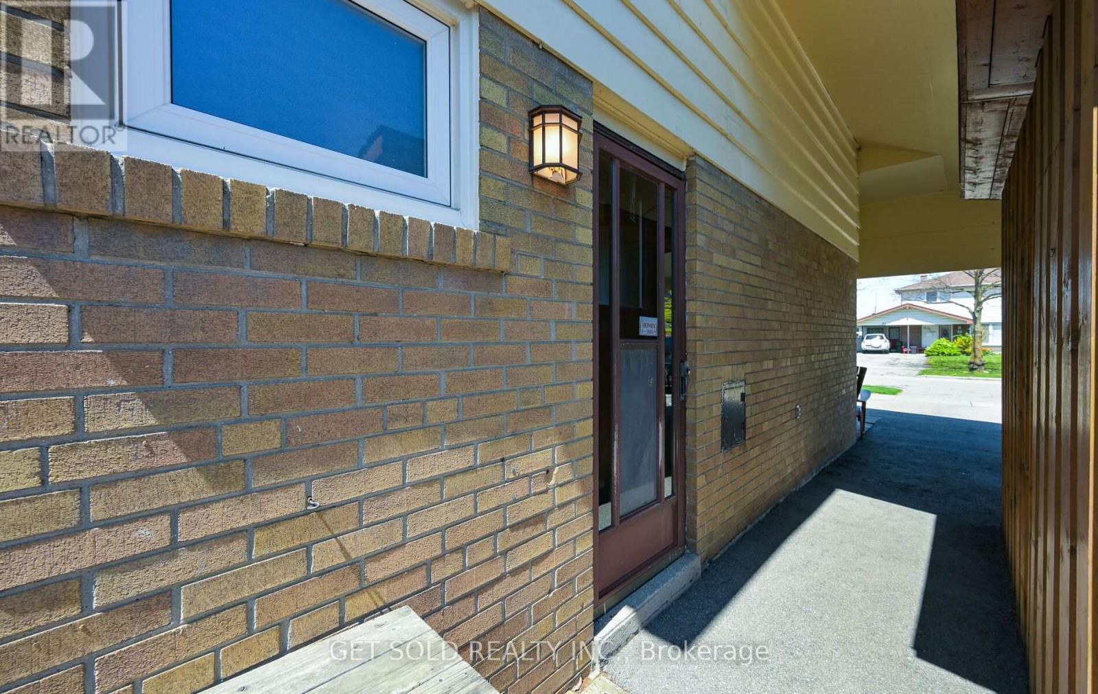 50 Ringway Crescent, Toronto, Ontario  M9W 1X4 - Photo 42 - W12039798