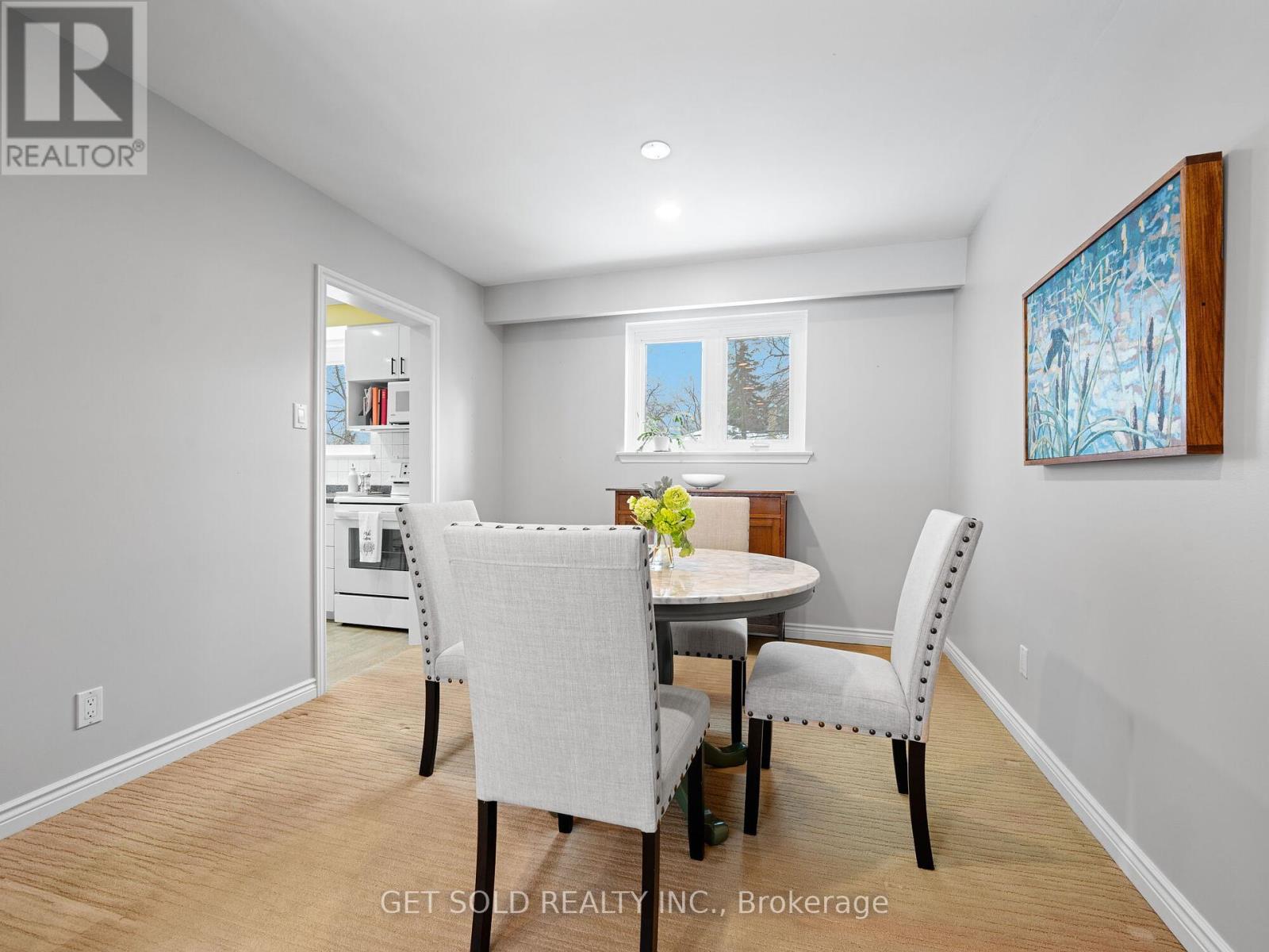50 Ringway Crescent, Toronto, Ontario  M9W 1X4 - Photo 7 - W12039798