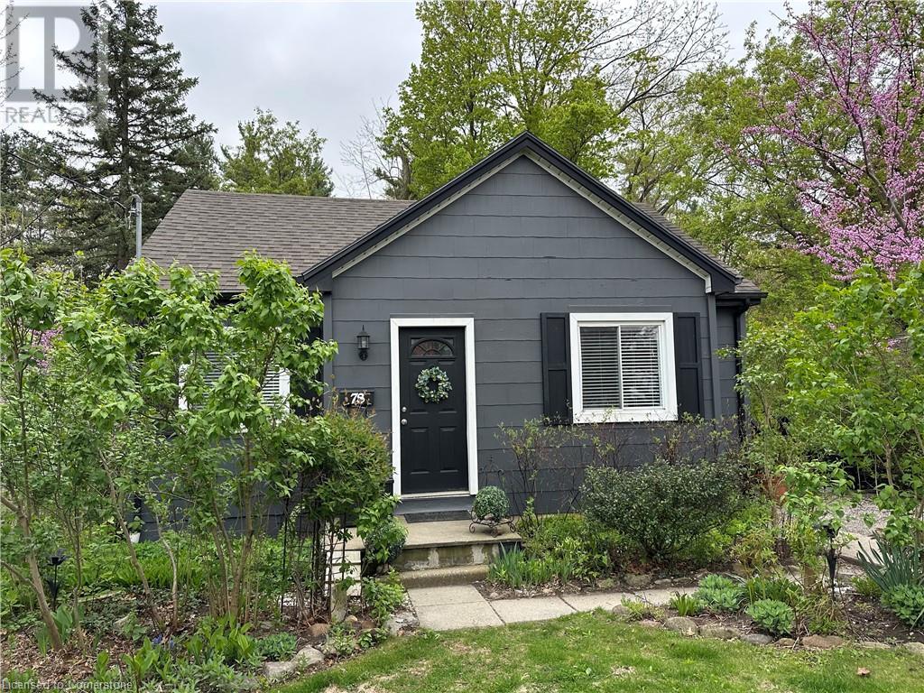 Property at 78 QUEENSWAY Drive E image 3