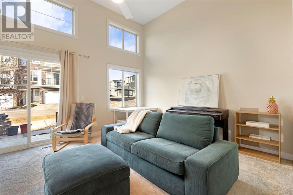 Property at 455 Sage Hill Grove NW image 4