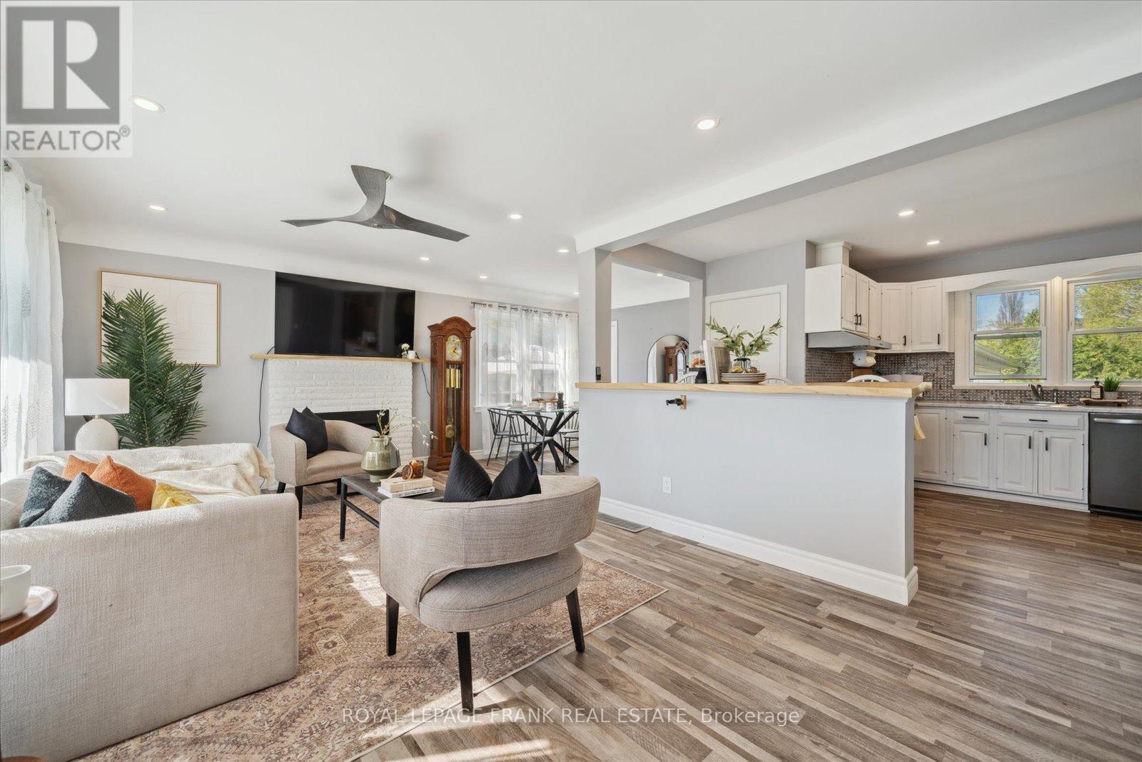 Property at 109 ONTARIO STREET image 5