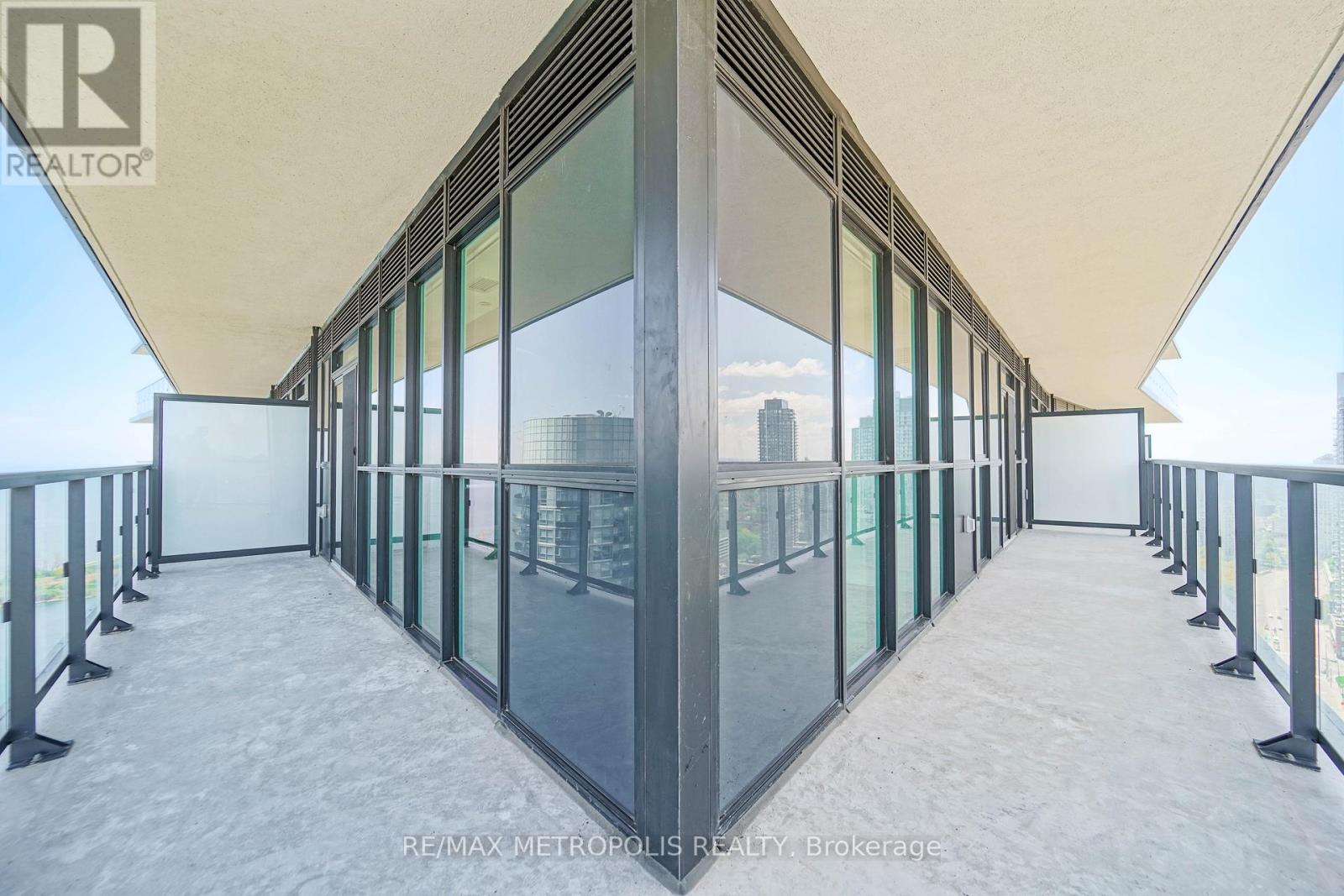 3311 - 38 Annie Craig Drive, Toronto, Ontario  M8V 0G9 - Photo 4 - W12132175