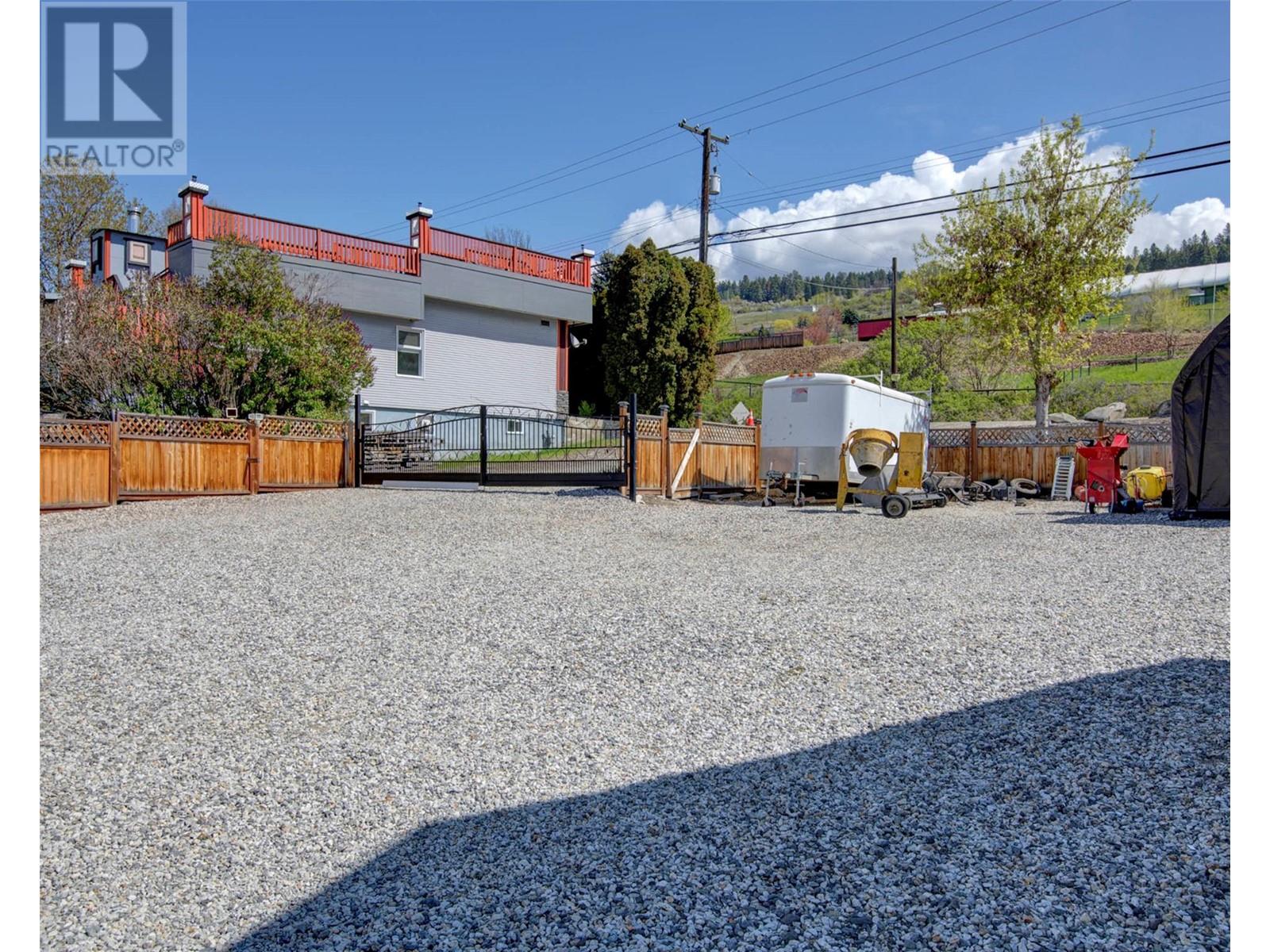 7874 Pleasant Valley Road, Vernon, British Columbia  V1B 3R9 - Photo 5 - 10344650