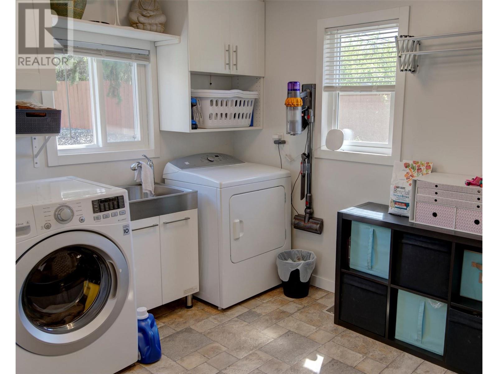 7874 Pleasant Valley Road, Vernon, British Columbia  V1B 3R9 - Photo 28 - 10344650