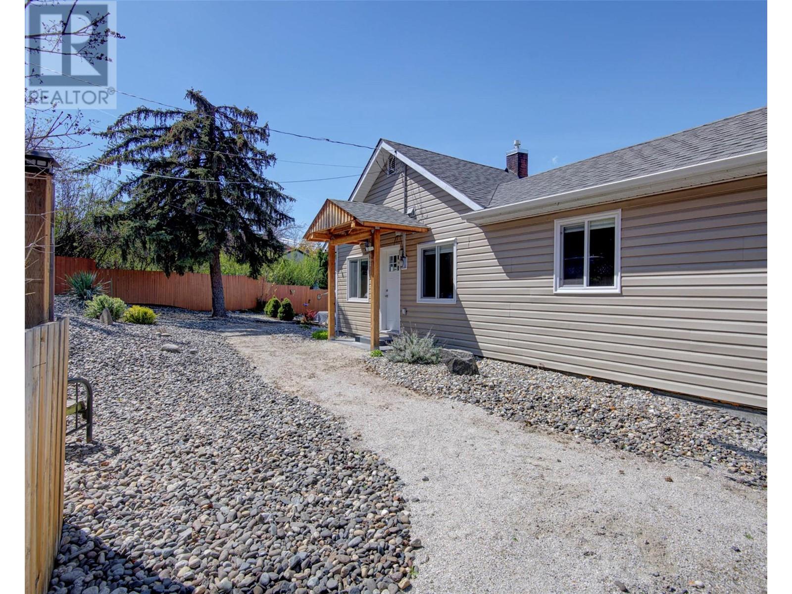 7874 Pleasant Valley Road, Vernon, British Columbia  V1B 3R9 - Photo 8 - 10344650
