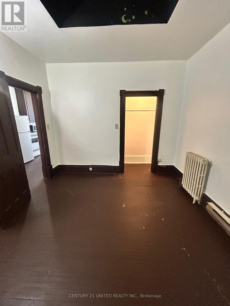 1 - 168 Charlotte Street, Peterborough, Ontario  K9J 2T8 - Photo 2 - X12134334