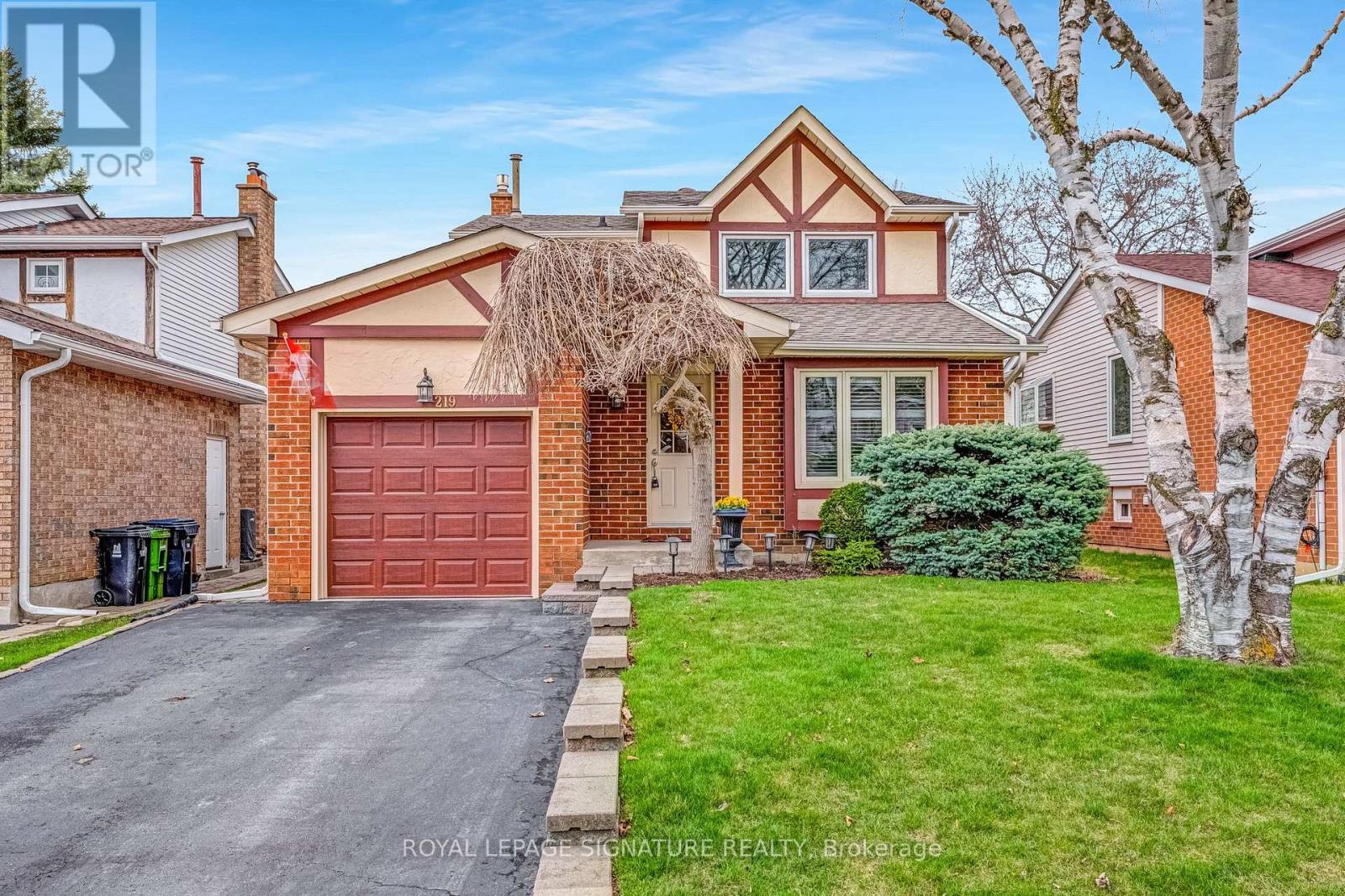 219 GOLDHAWK TRAIL, Toronto, Ontario