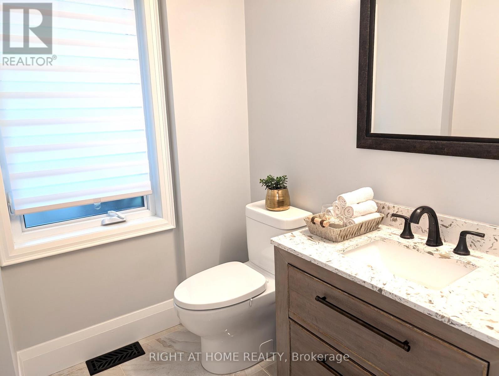 35 Woodward Avenue, Brampton, Ontario  L6V 1K2 - Photo 44 - W12126200