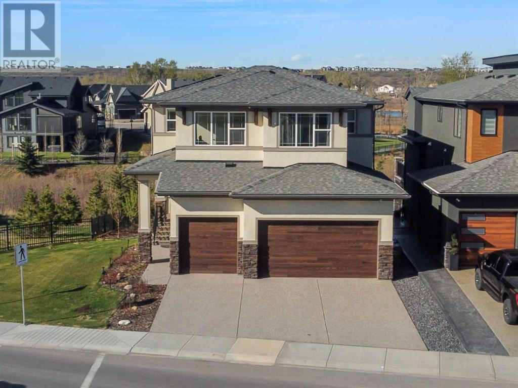 Property at 9 Cranbrook Cape SE image 1