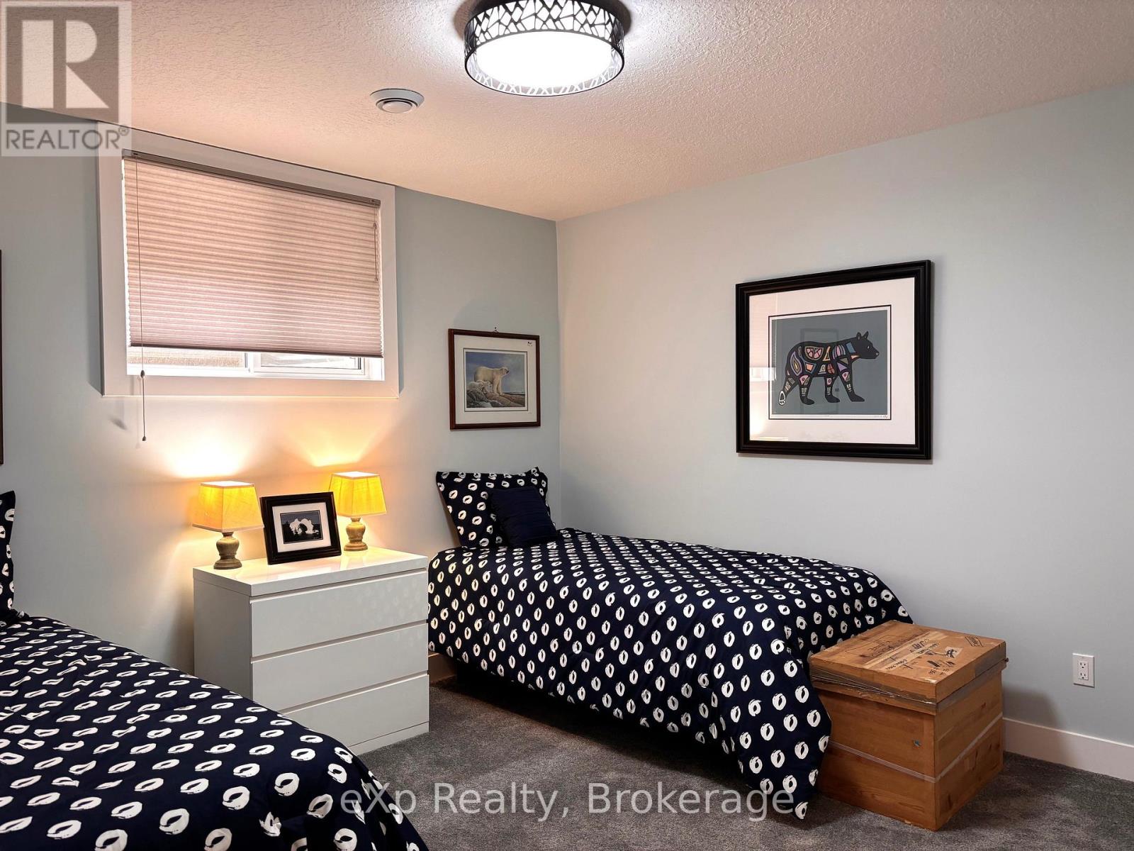115 Irishwood Lane, Brockton, Ontario  N0G 2V0 - Photo 42 - X12129469