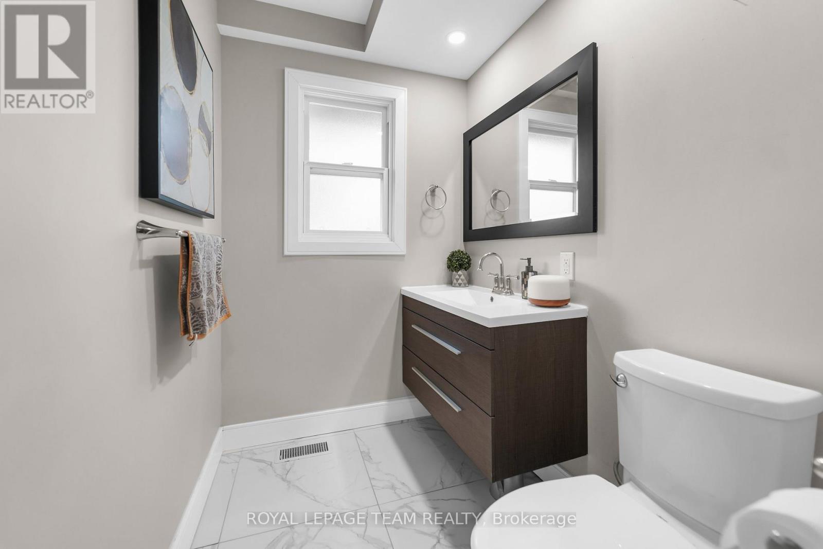 1107 Normandy Crescent, Ottawa, Ontario  K2E 5A3 - Photo 33 - X12009744
