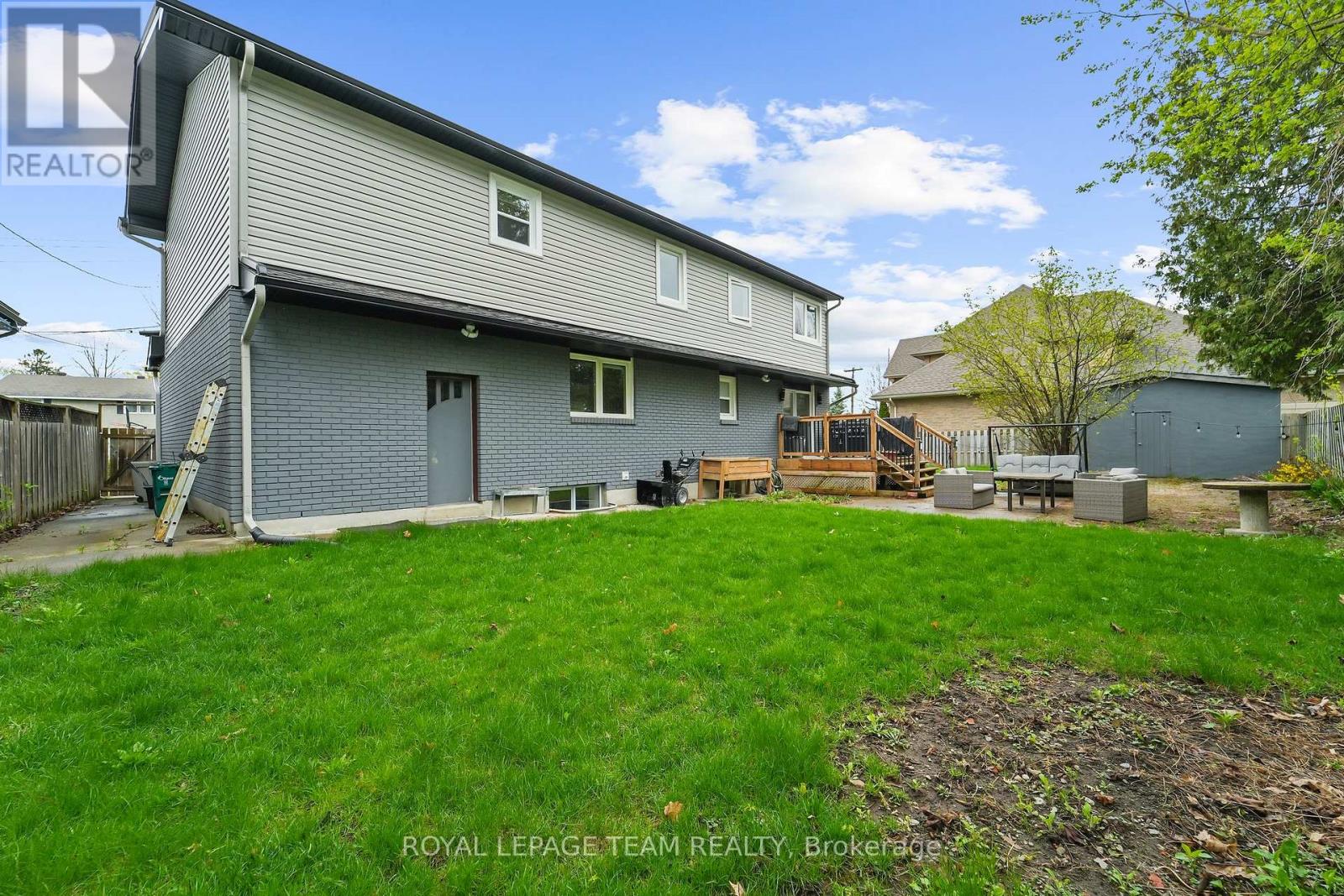 1107 Normandy Crescent, Ottawa, Ontario  K2E 5A3 - Photo 37 - X12009744