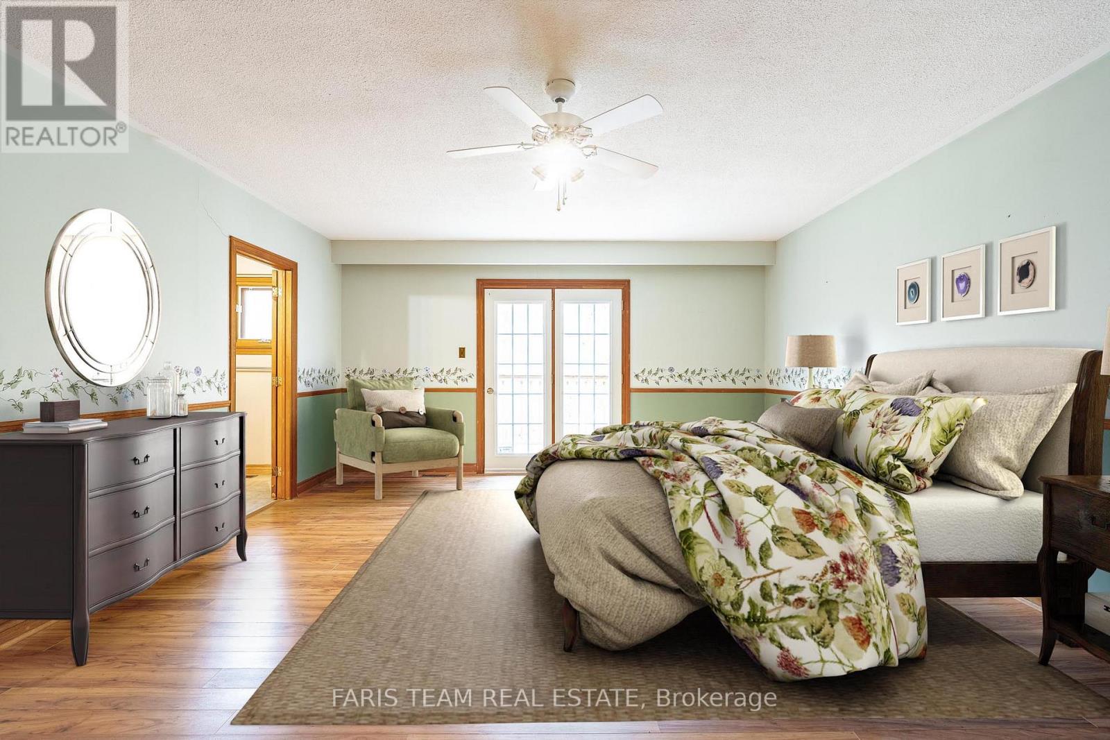 168 Lakeshore Road W, Oro-Medonte, Ontario  L0L 2E0 - Photo 11 - S12133105