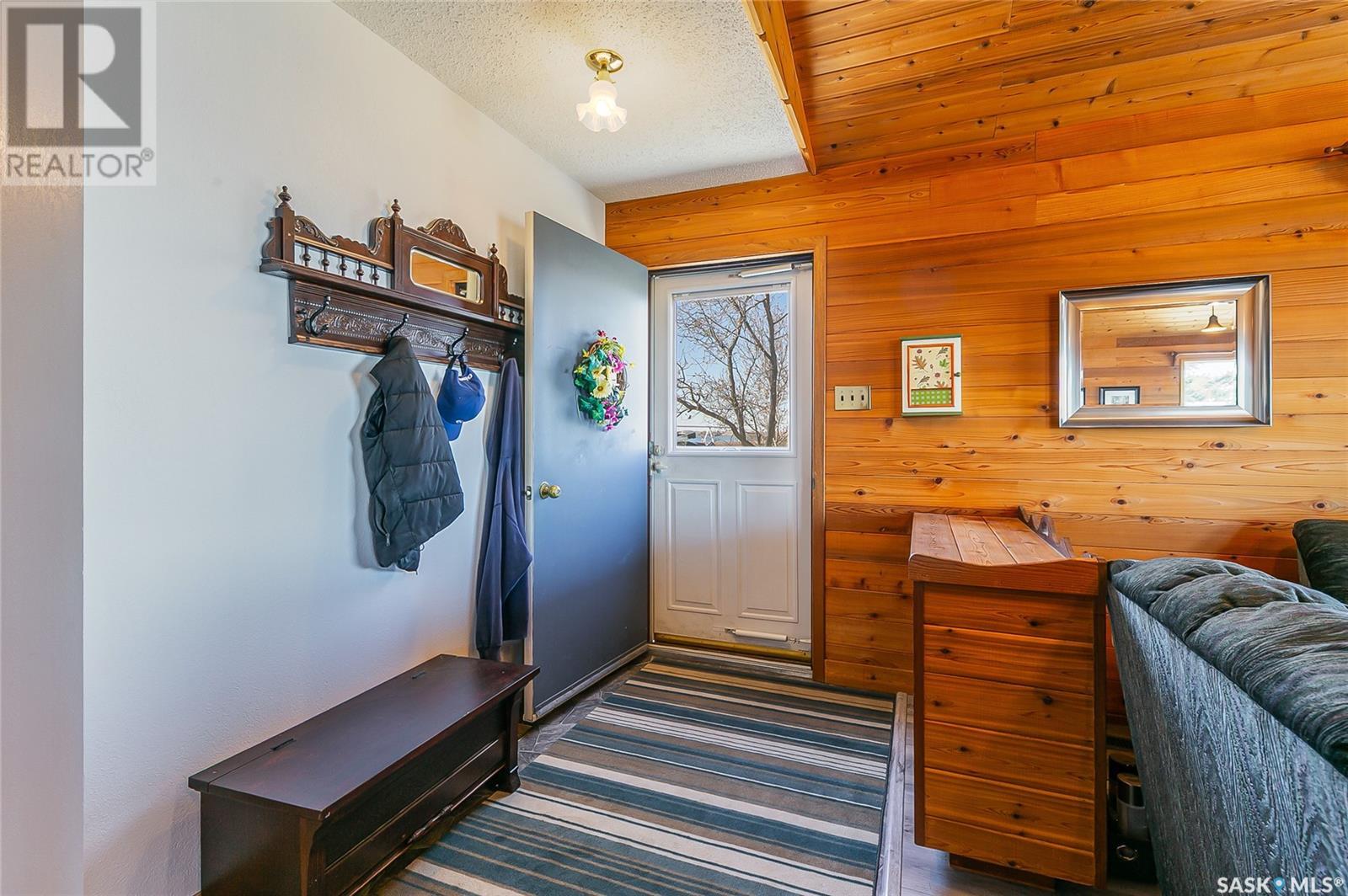 Property at 49 Marina AVENUE image 3