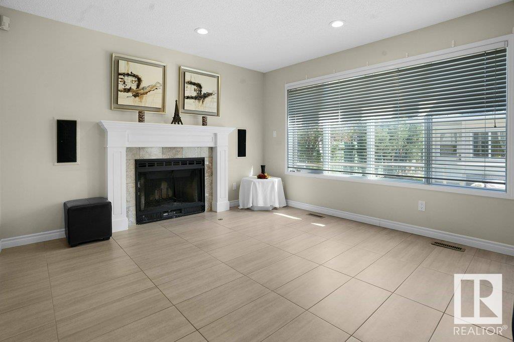 Property at 762 WELLS WD NW image 5