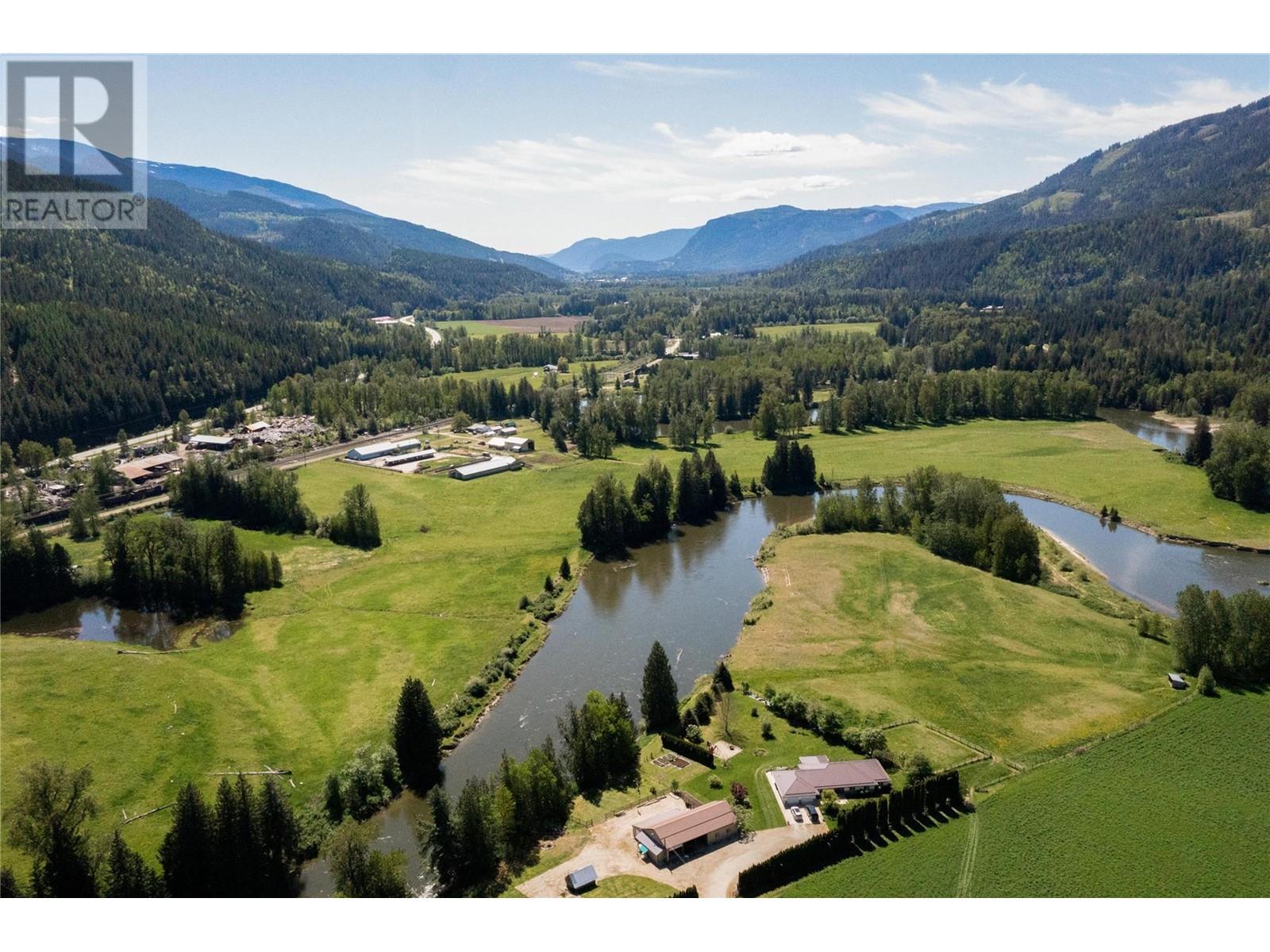 2169 Solsqua Road, Sicamous, British Columbia  V0E 2V0 - Photo 40 - 10346983