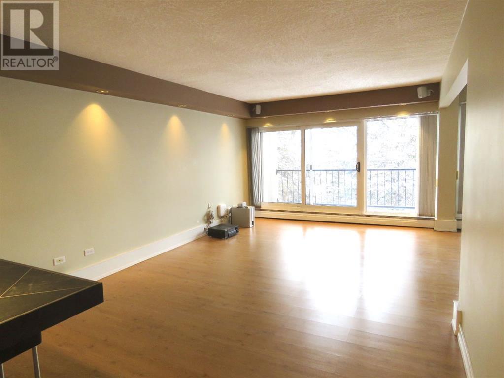 204, 328 Cedar Crescent Sw, Calgary, Alberta  T3C 2Y8 - Photo 6 - A2192674