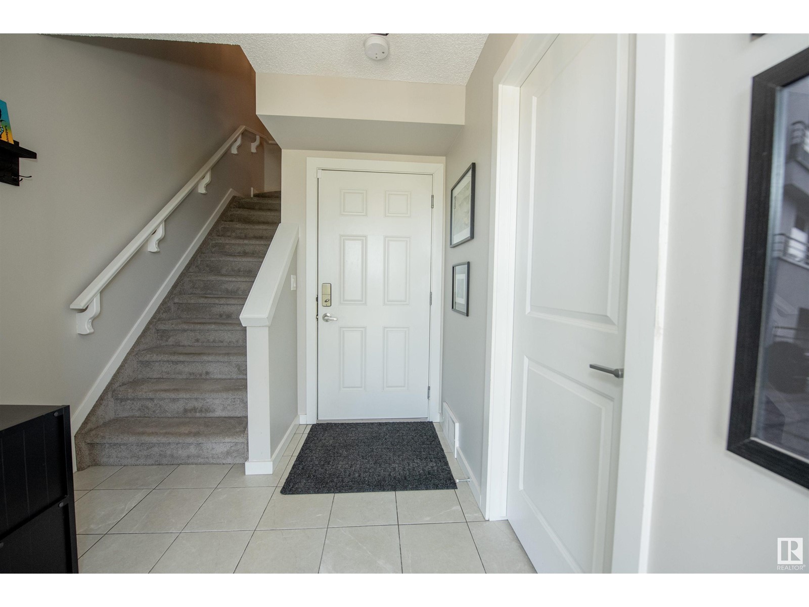 #6 3025 151 Av Nw, Edmonton, Alberta  T5Y 3W4 - Photo 5 - E4435211
