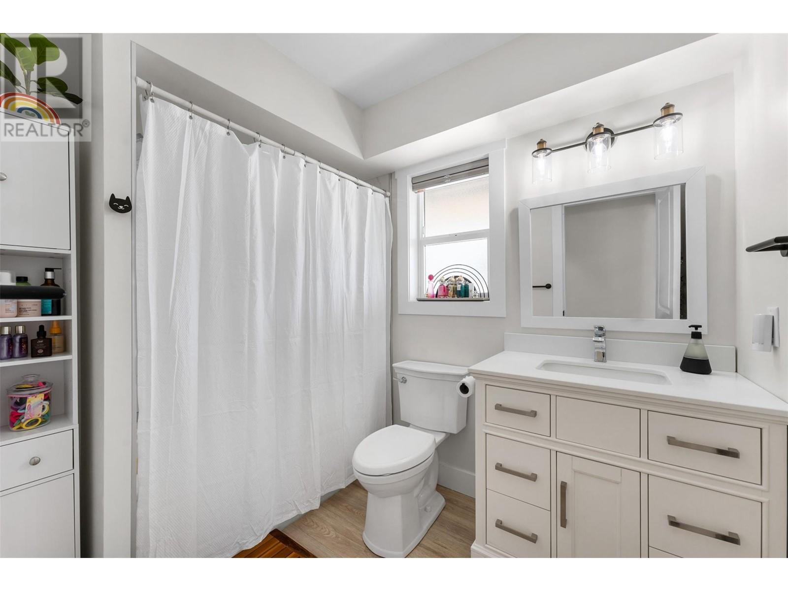 Property at 3010 Thacker Drive image 5