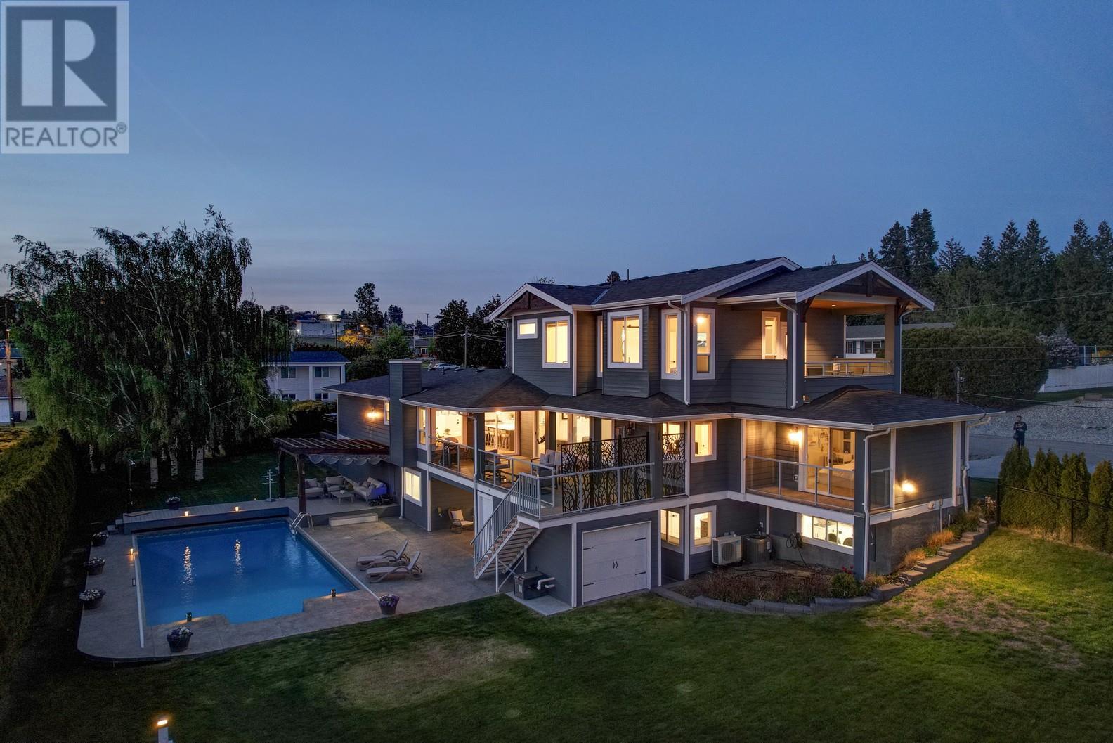3010 Thacker Drive, West Kelowna, British Columbia  V1Z 1X4 - Photo 2 - 10346434