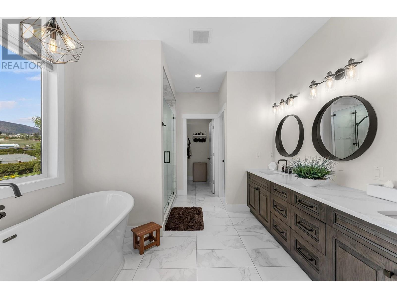 3010 Thacker Drive, West Kelowna, British Columbia  V1Z 1X4 - Photo 39 - 10346434
