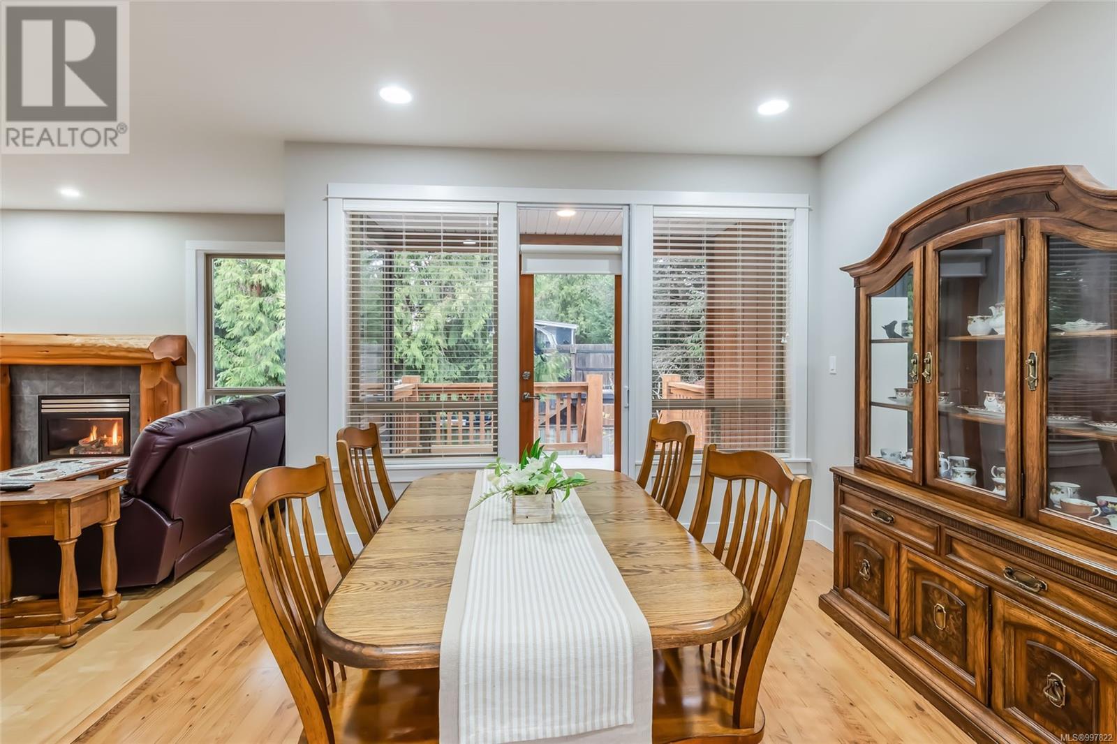Property at 121 Hamilton Ave image 3