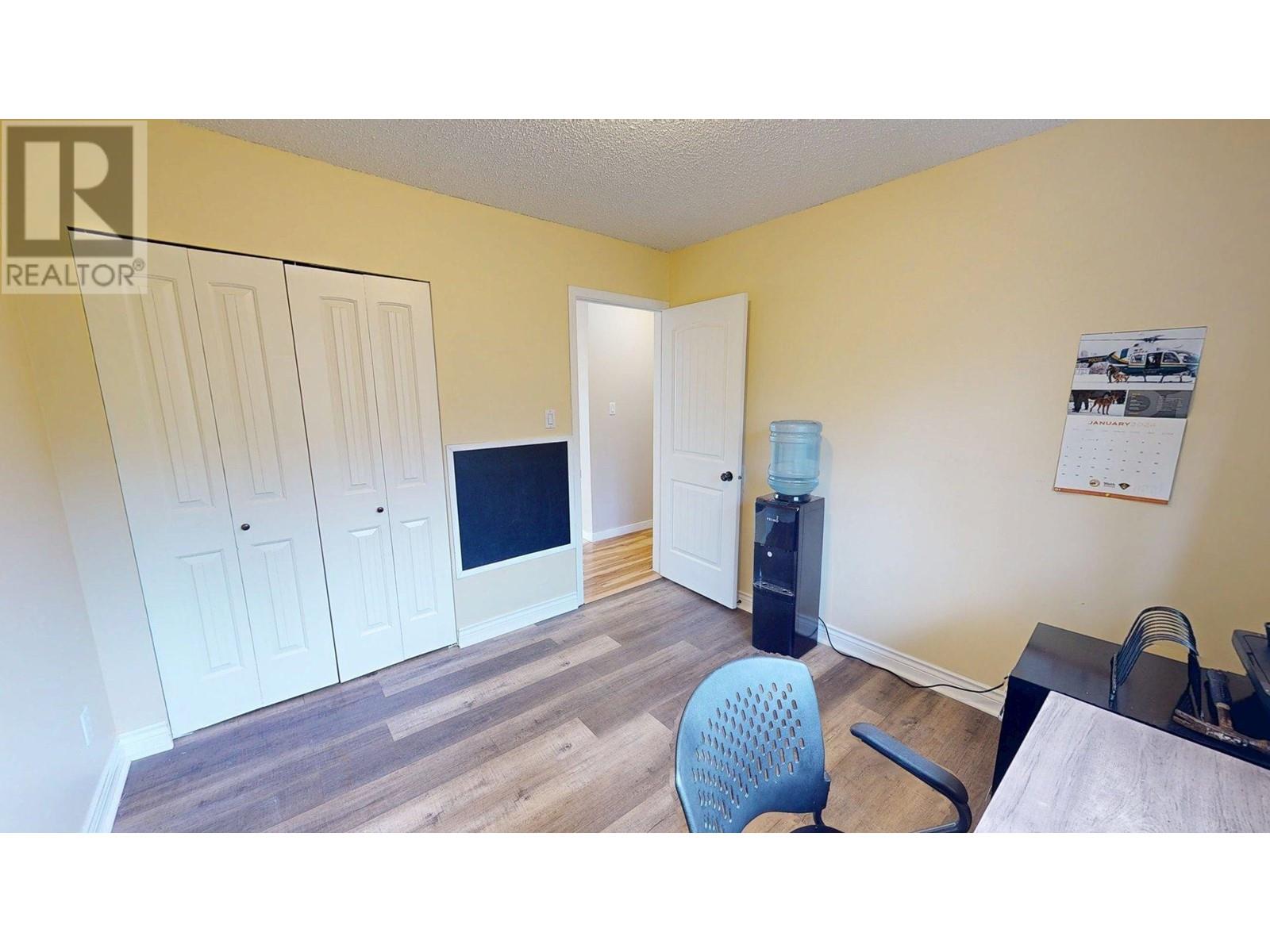 13223 Lakeshore Drive, Charlie Lake, British Columbia  V0C 1H0 - Photo 20 - R3000217