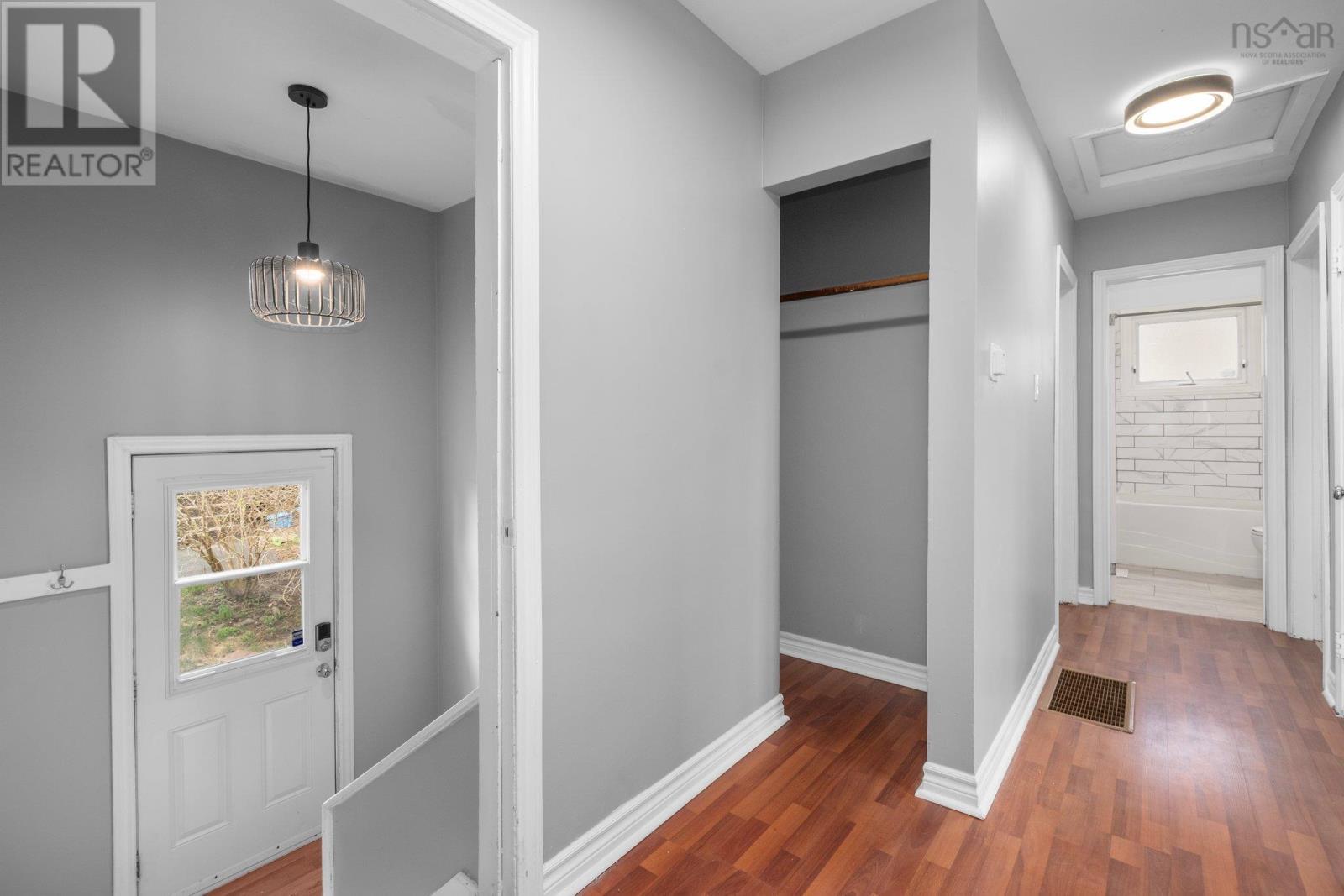 9 Kidston Road, Halifax, Nova Scotia  B3R 2A5 - Photo 17 - 202510265