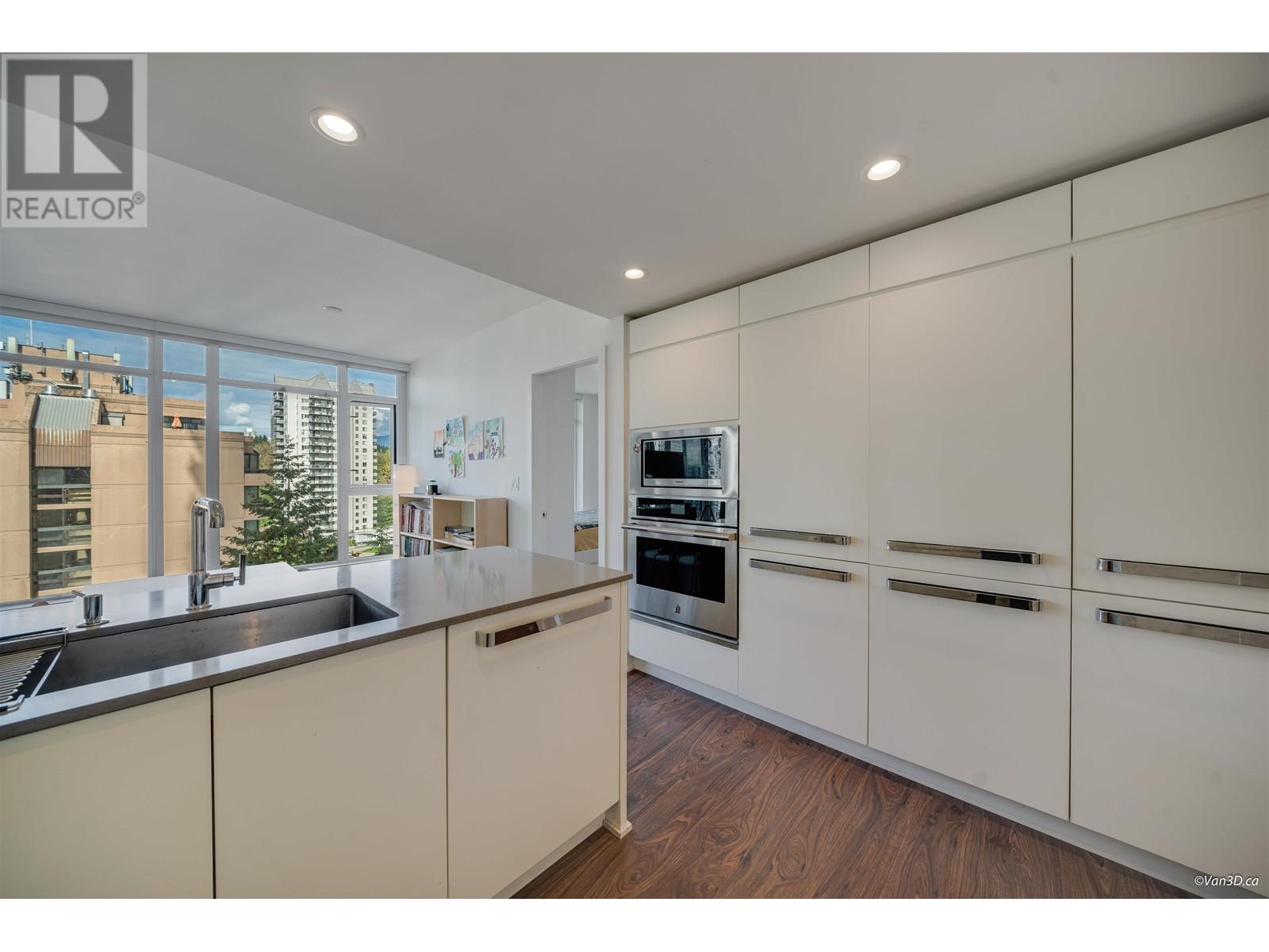 1010 450 Westview Street, Coquitlam, British Columbia  V3K 6C3 - Photo 12 - R3000256