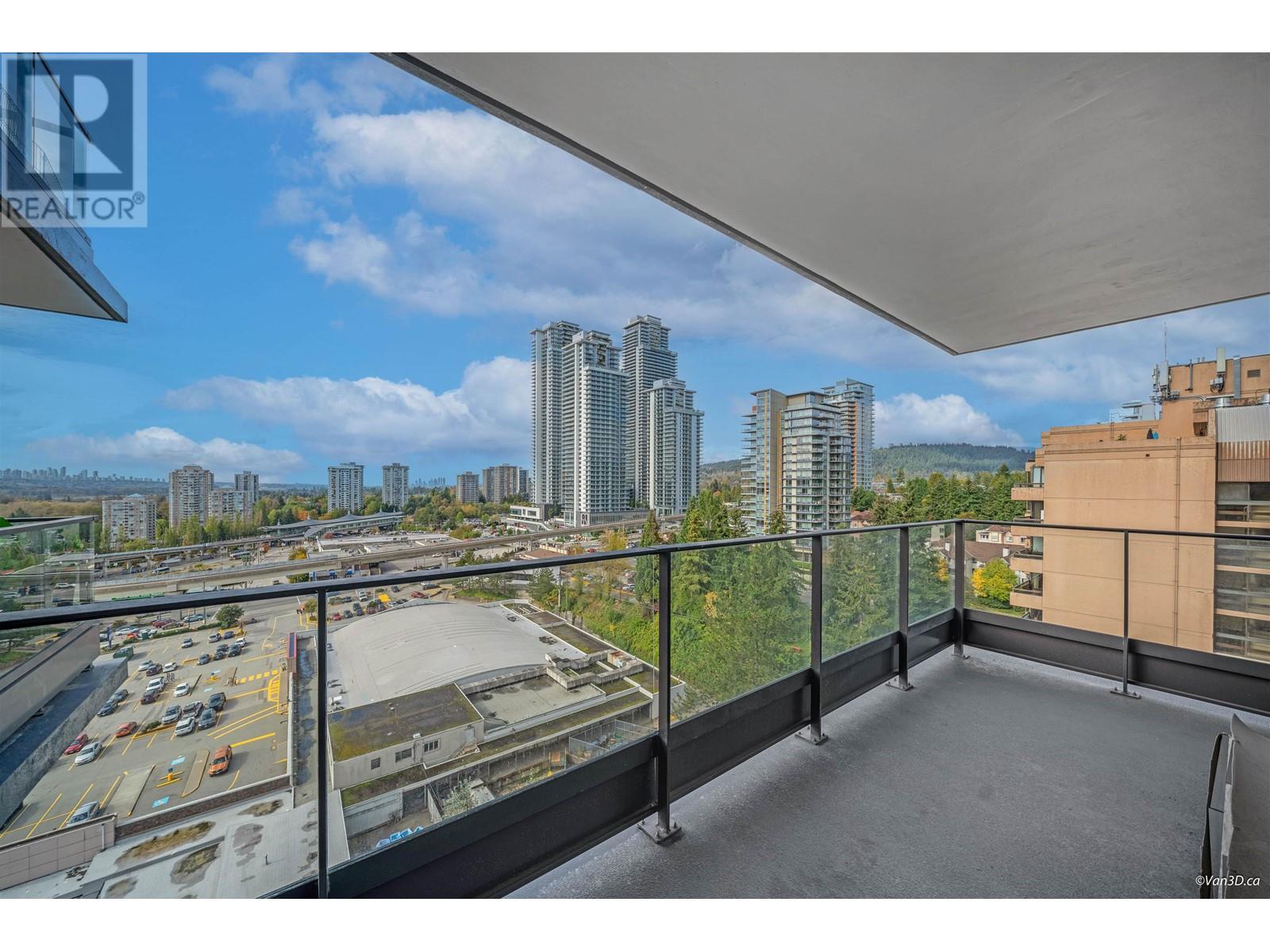 1010 450 Westview Street, Coquitlam, British Columbia  V3K 6C3 - Photo 2 - R3000256