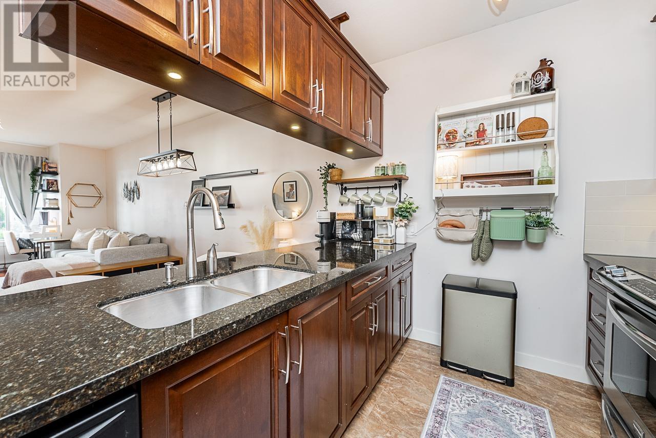 116 11887 Burnett Street, Maple Ridge, British Columbia  V2X 6P6 - Photo 5 - R3000282
