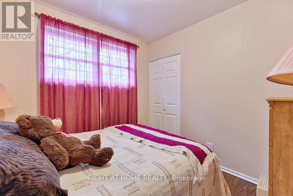 72 Kelly Street, Madawaska Valley, Ontario  K0J 1B0 - Photo 14 - X12109853