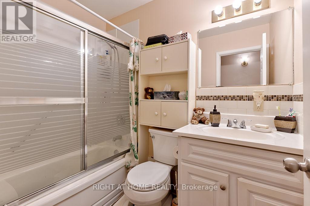 72 Kelly Street, Madawaska Valley, Ontario  K0J 1B0 - Photo 15 - X12109853