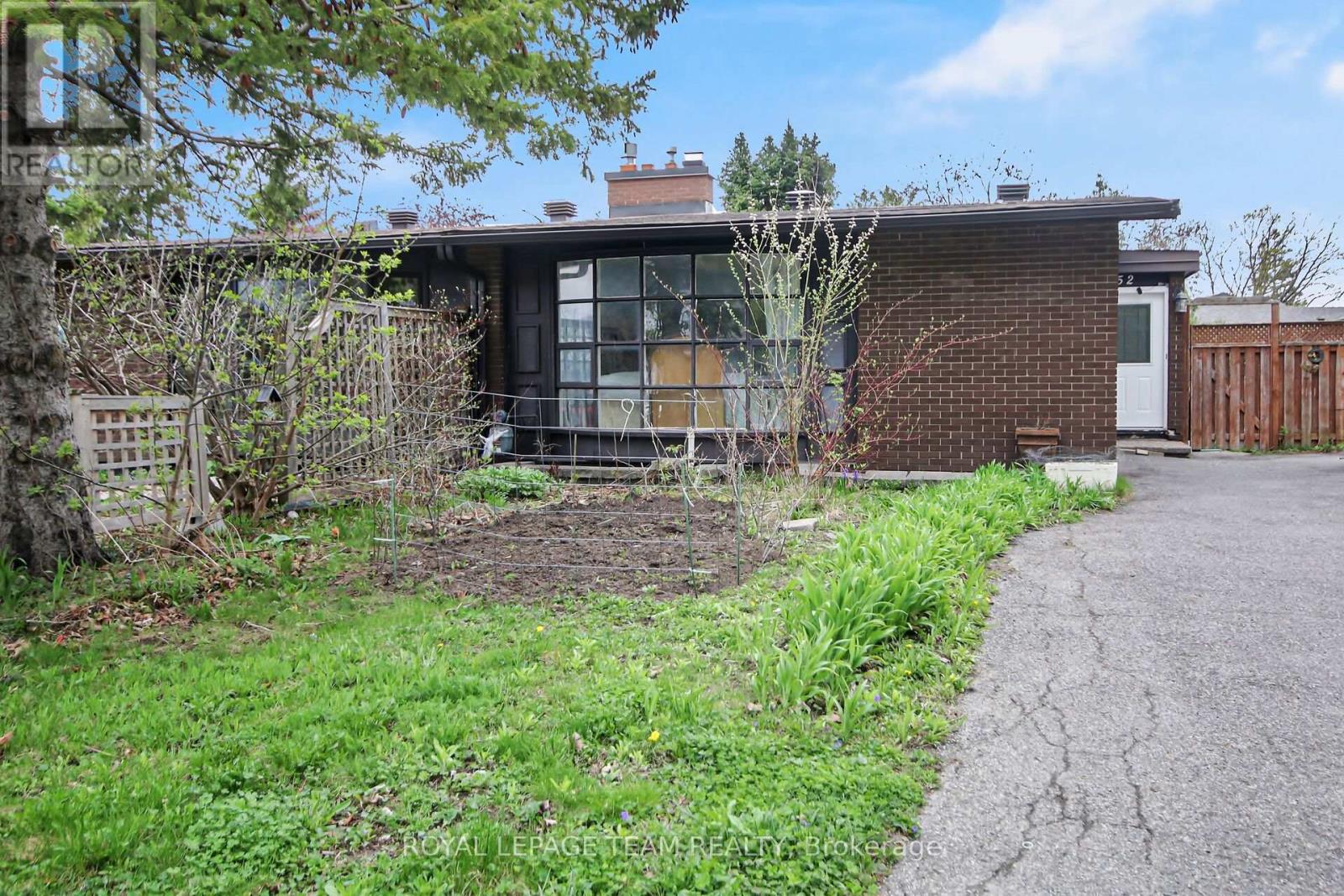 Property at 52 BOWHILL AVENUE image 1