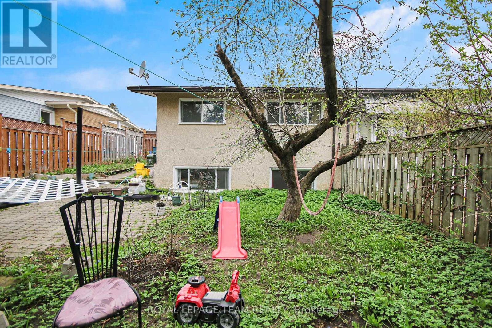 52 Bowhill Avenue, Ottawa, Ontario  K2E 6S7 - Photo 34 - X12134344