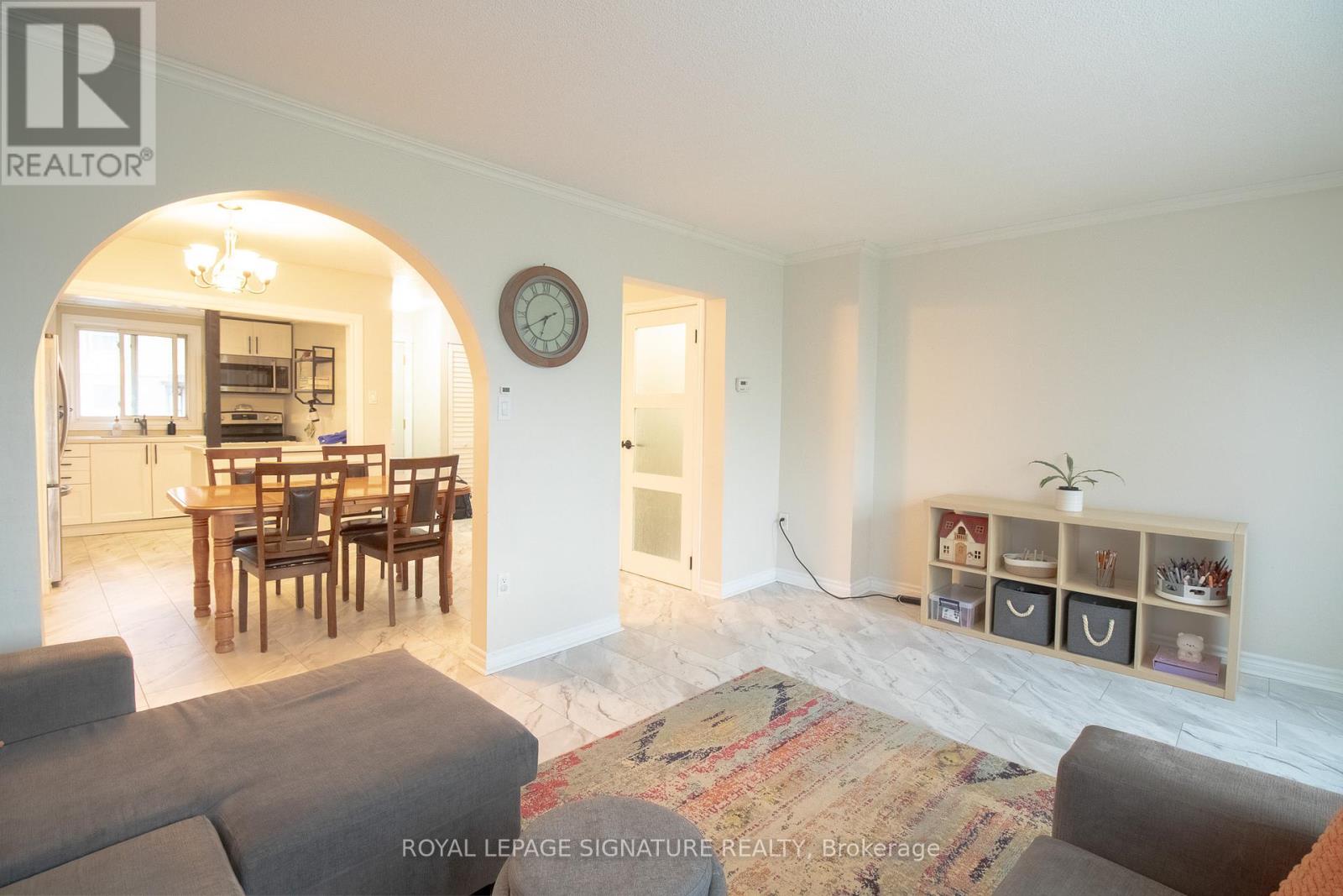 Property at 132 - 10 ANGUS ROAD image 5