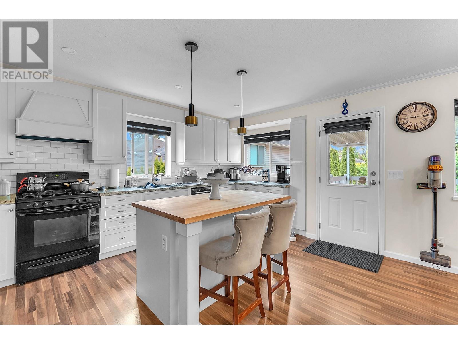 19416 123 Avenue, Pitt Meadows, British Columbia  V3Y 2K3 - Photo 10 - R3000261