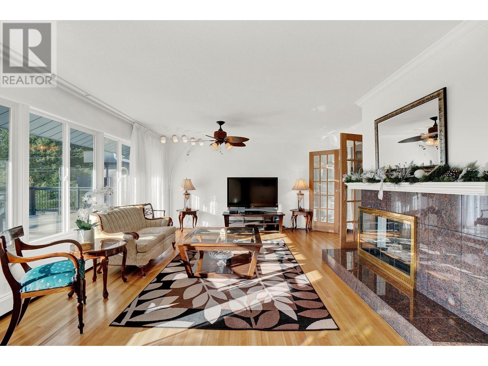 638 Elstree Place, North Vancouver, British Columbia  V7N 2Y3 - Photo 12 - R3000287