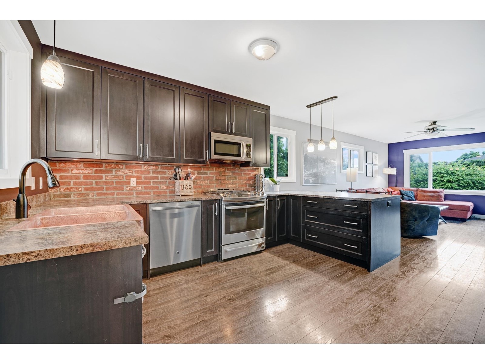Property at 32921 6 AVENUE image 1