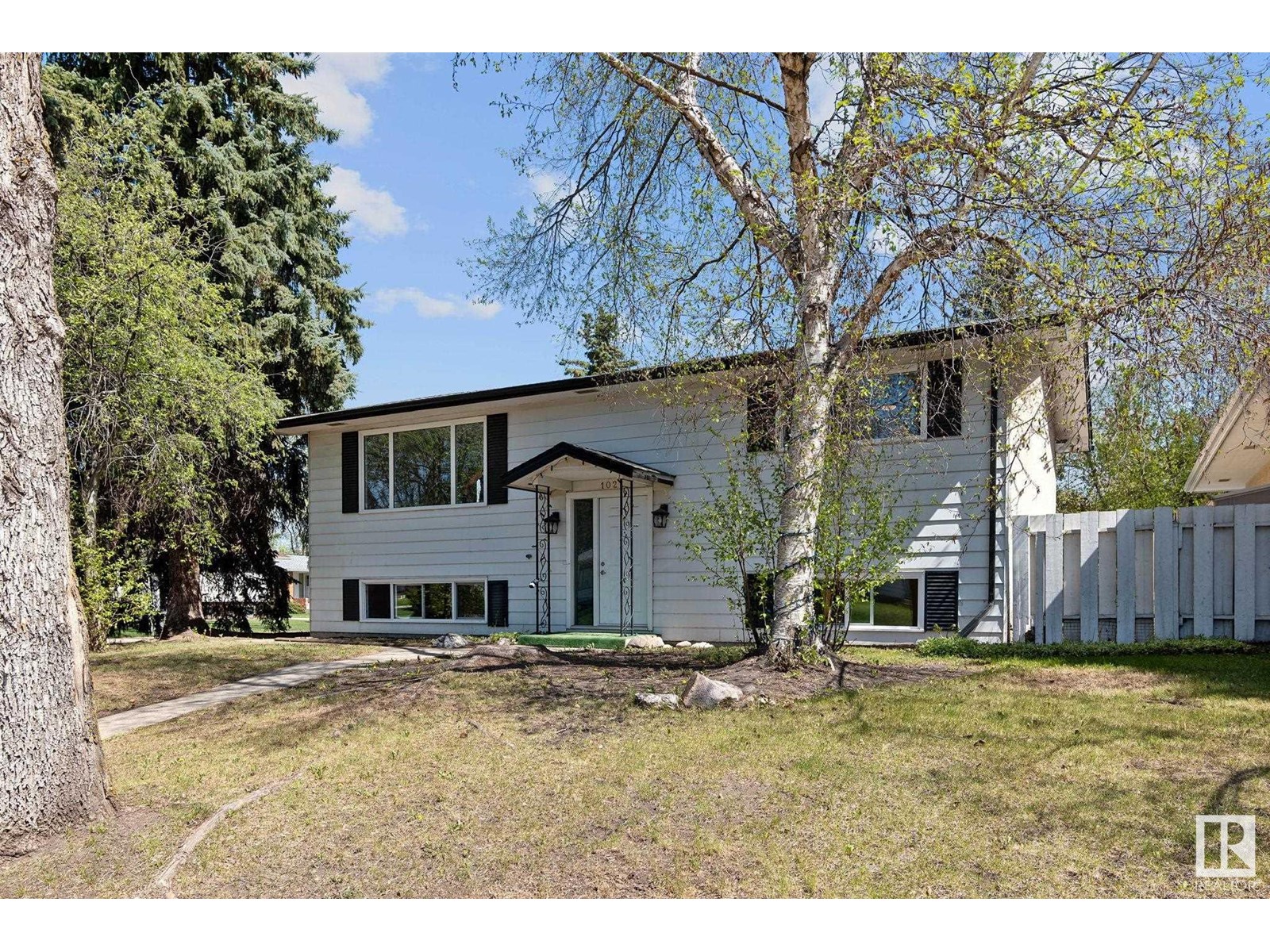 Property at 1021 Haythorne rd image 2