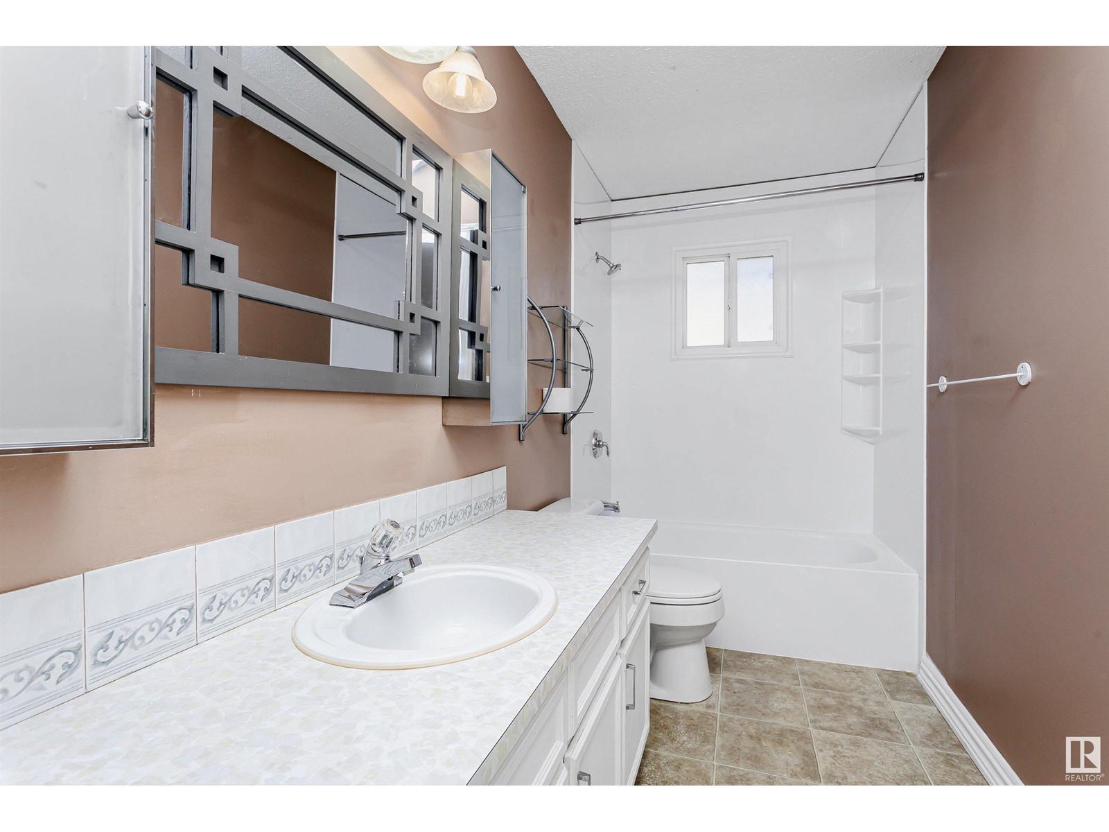 11519 138 Av Nw, Edmonton, Alberta  T5X 3P5 - Photo 23 - E4435221